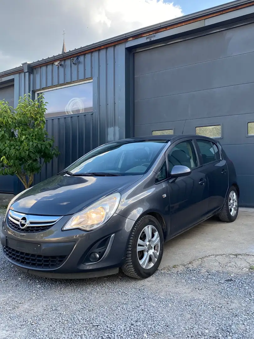 Opel Corsa 1.3 Gris - 2