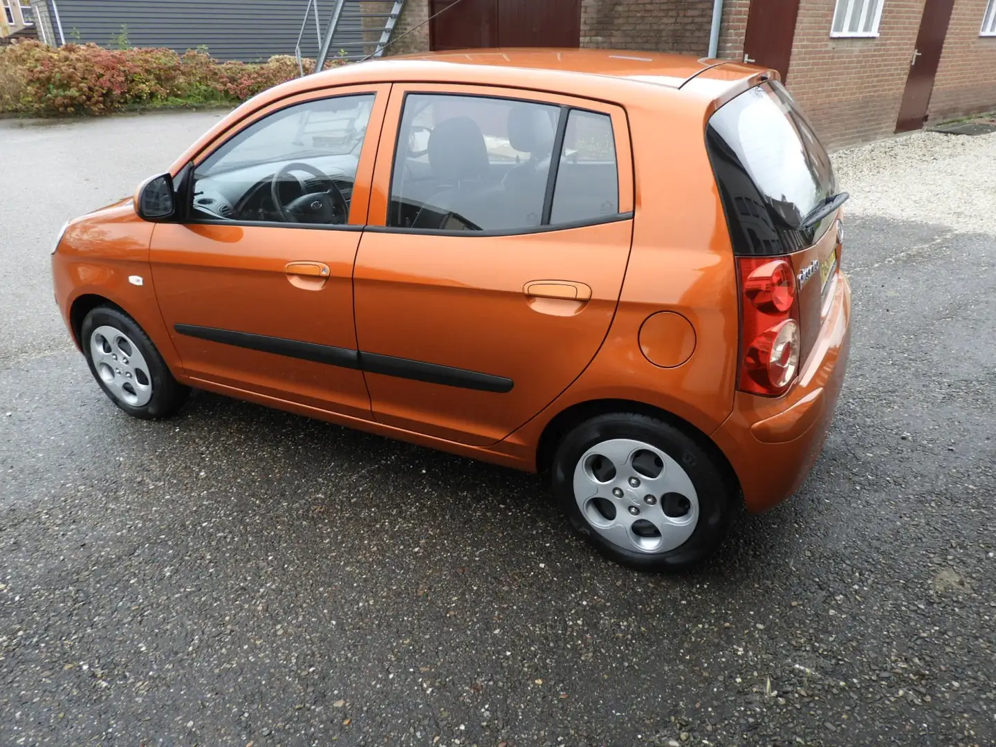 Kia Picanto 1.0 X-pect Orange - 2