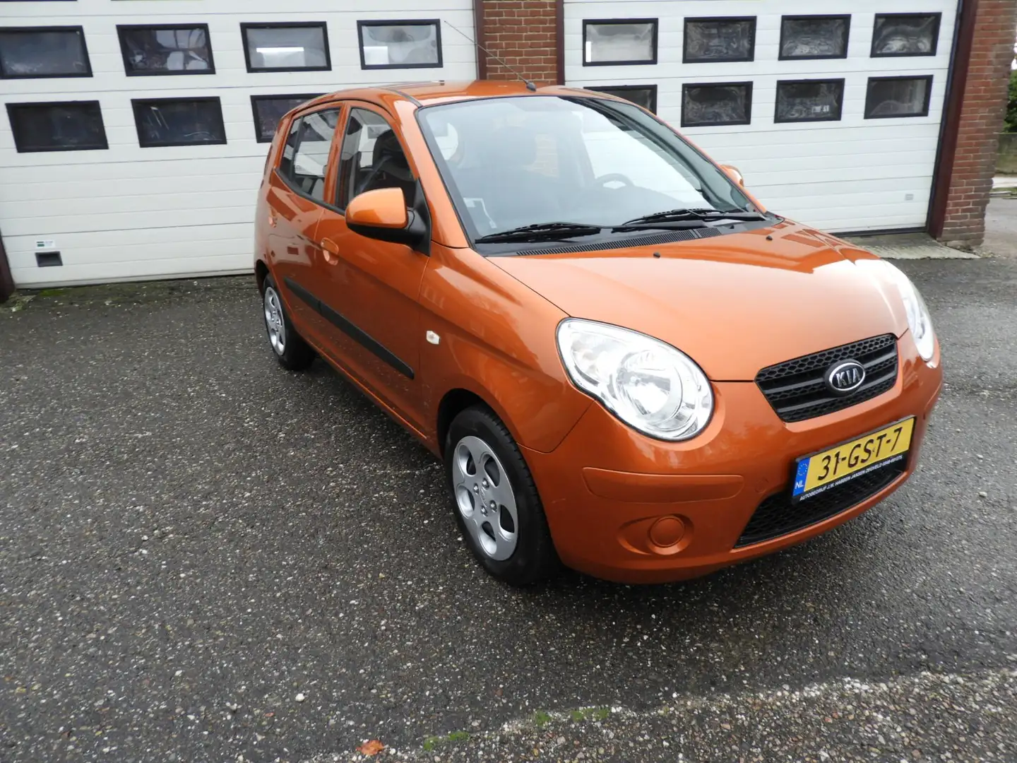 Kia Picanto 1.0 X-pect Orange - 1