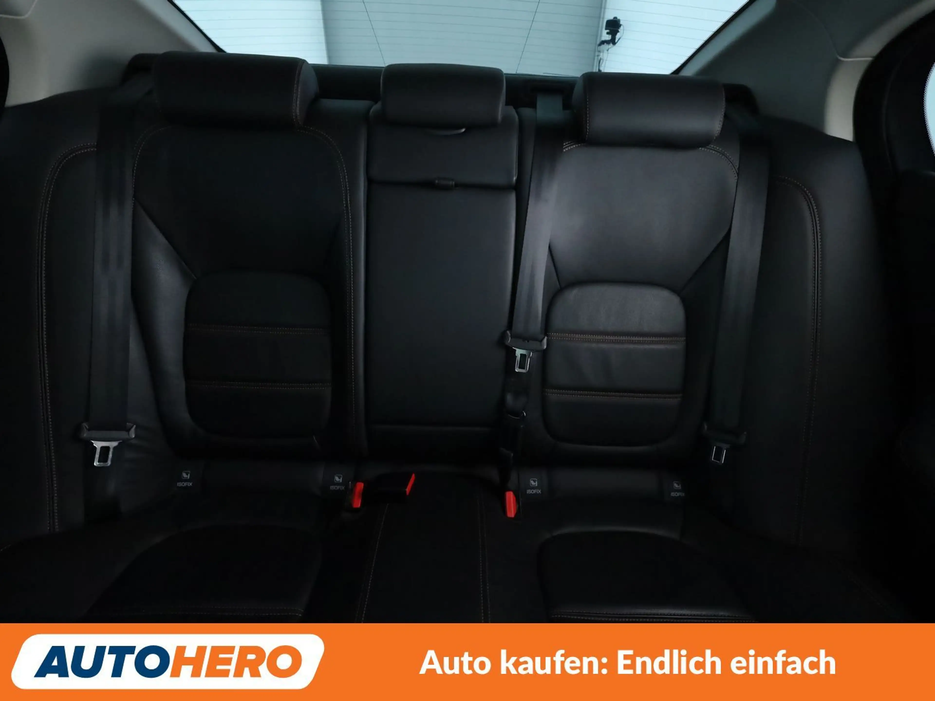 Jaguar XE 20d Prestige Aut*NAVI*XENON*TEMPO*CAM*PDC*SHZ* — photo 15