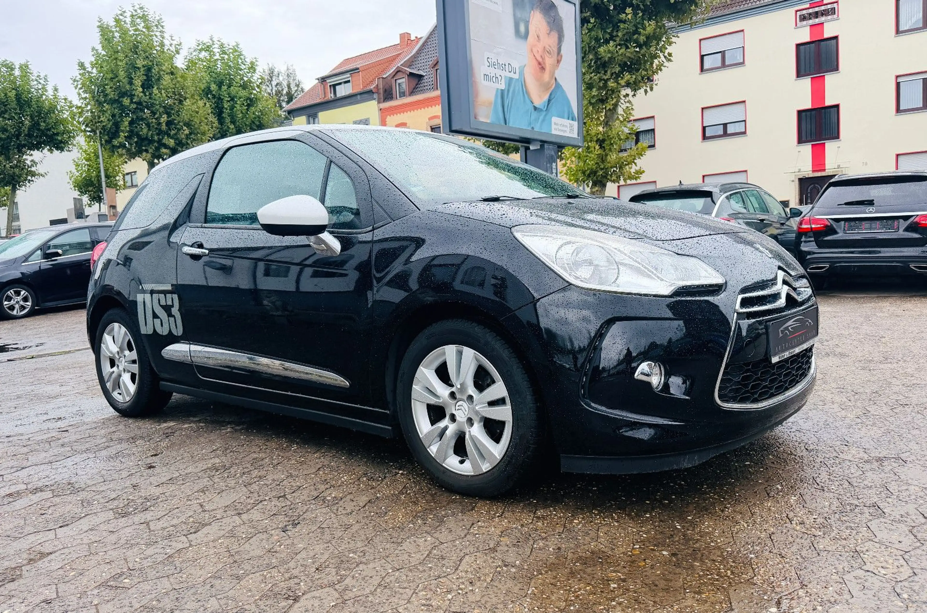Citroen DS3 1.2 e-THP SoChic 1.Hand Klimaautomatik SHZG