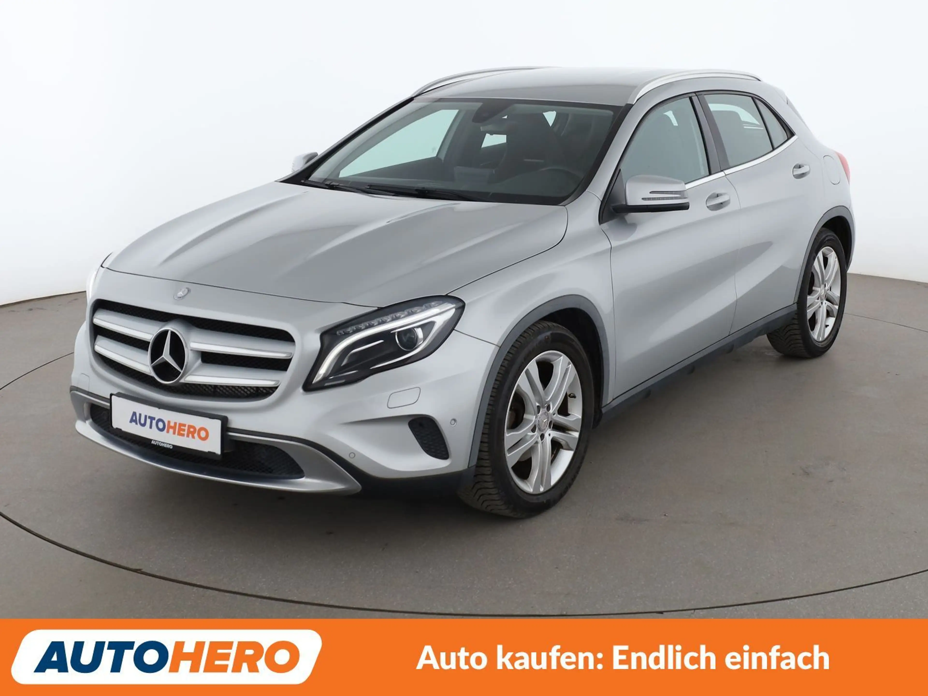 Mercedes-Benz GLA 180 Urban Aut.*XENON*TEMPO*PDC*SHZ*KLIMA*GARANTIE*