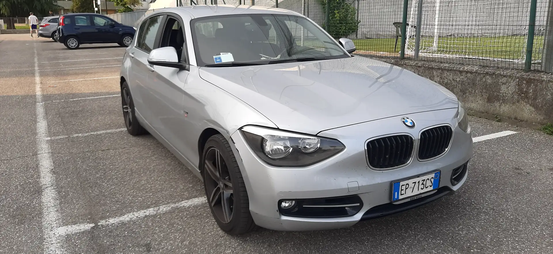 BMW 120 Serie 1 F/20-21 2011 120d 5p xdrive Sport Argento - 1