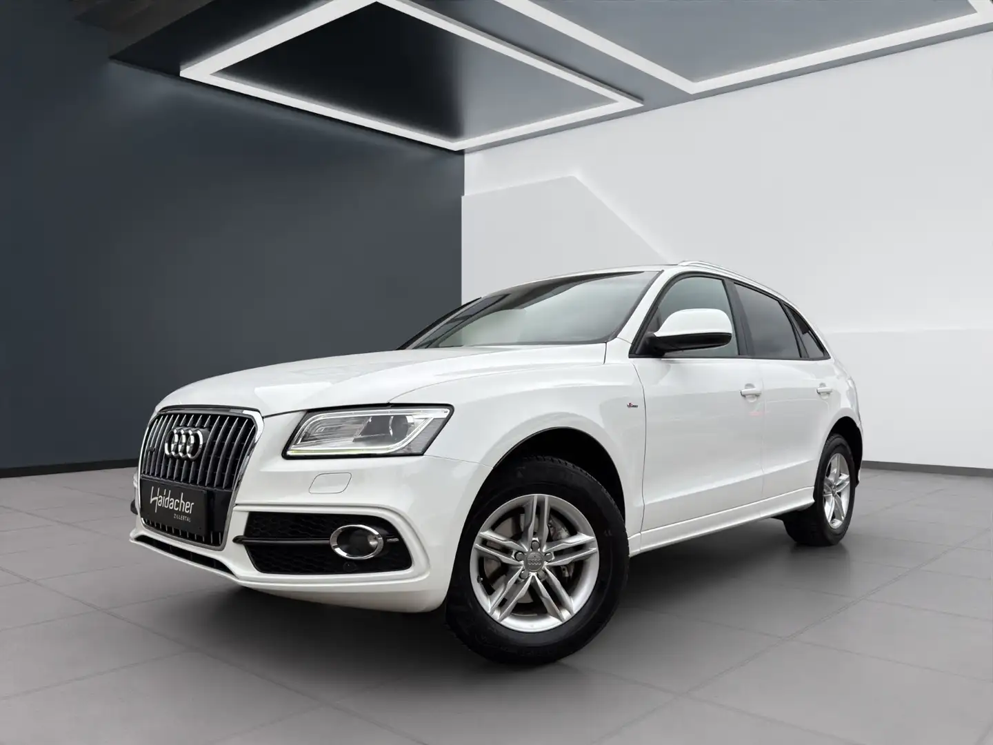 Audi Q5 AUT Weiß - 2