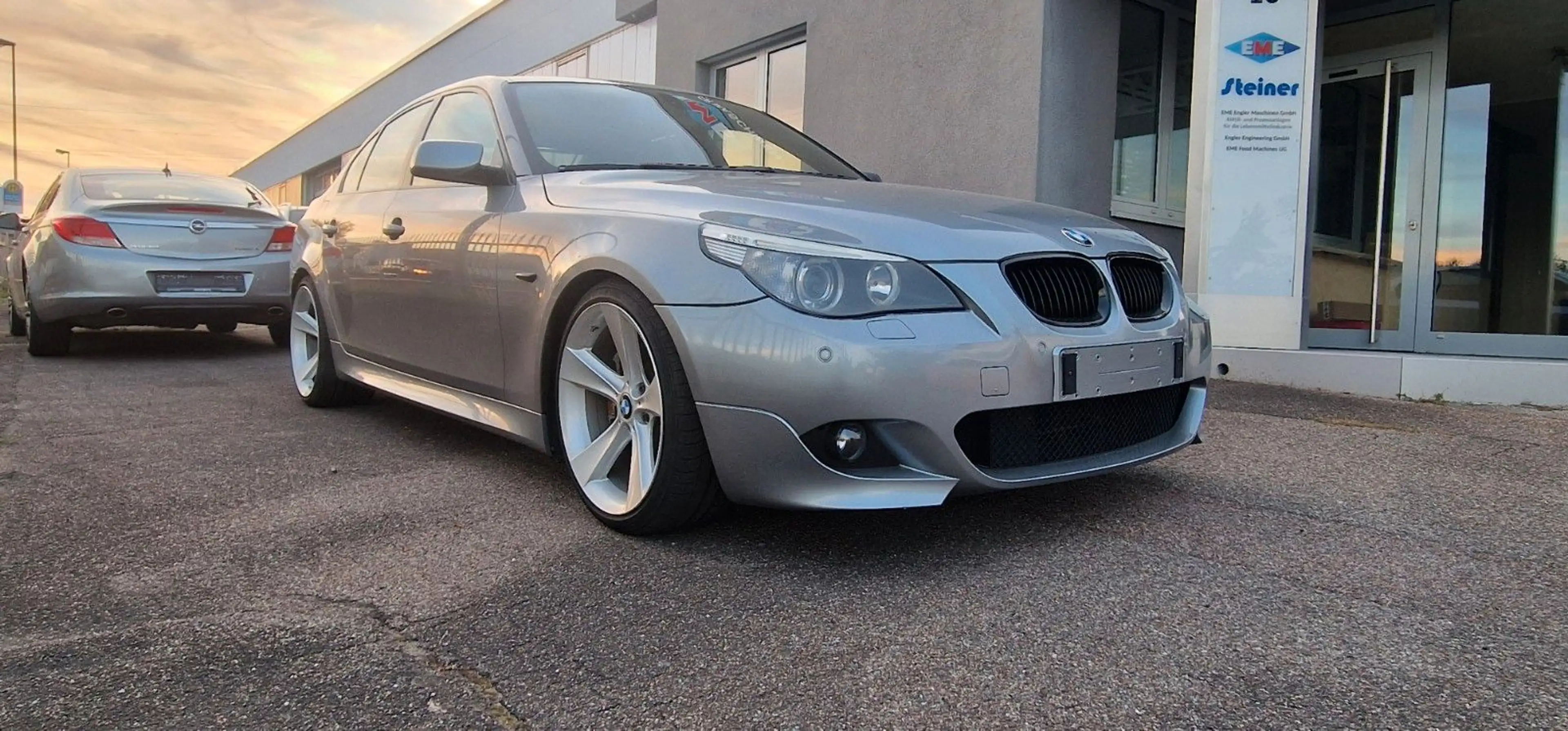 BMW 545 i E60 M-PAKET*19ZOLL*VOLL*Belüft.Einzelstück*