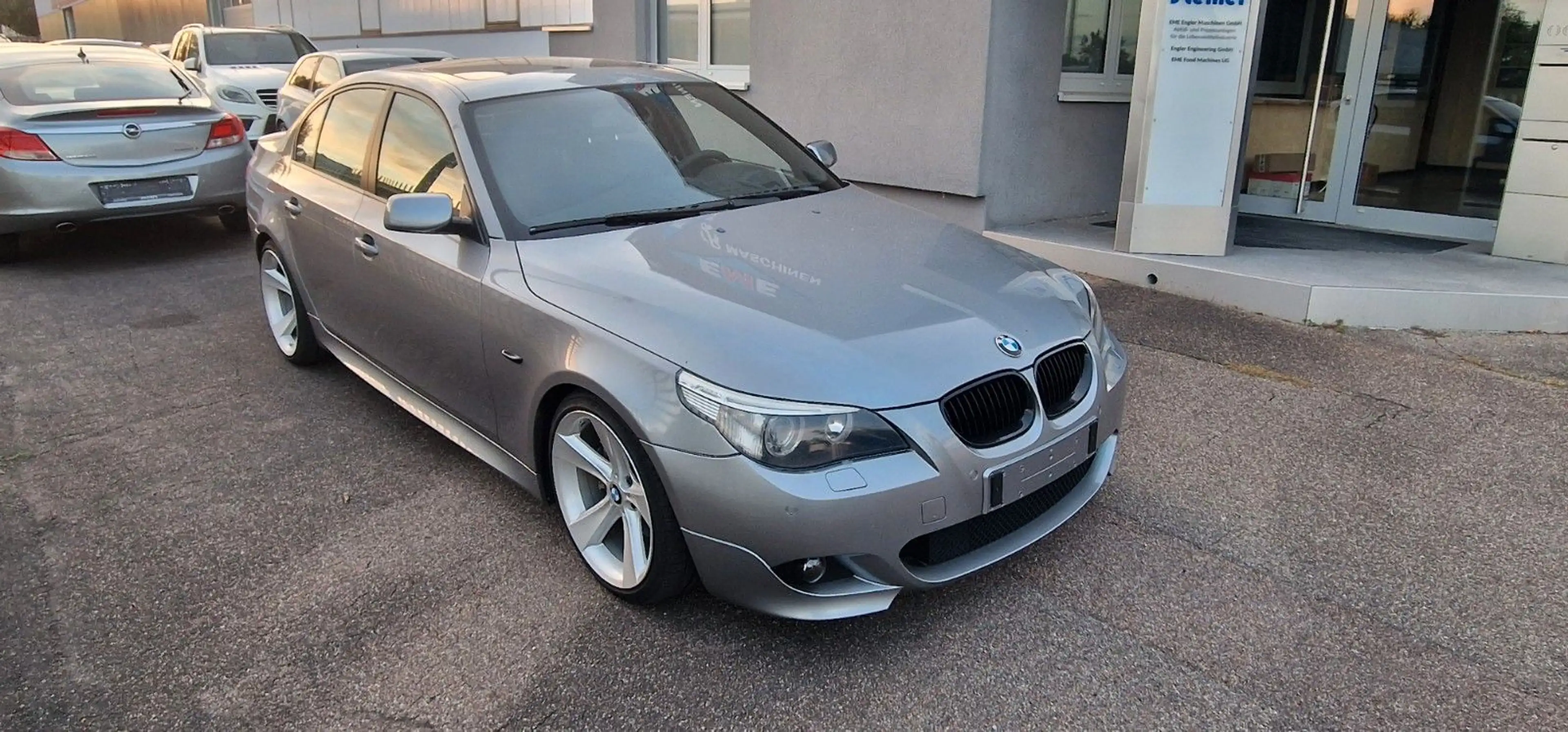 BMW 545 i E60 M-PAKET*19ZOLL*VOLL*Belüft.Einzelstück* — photo 2