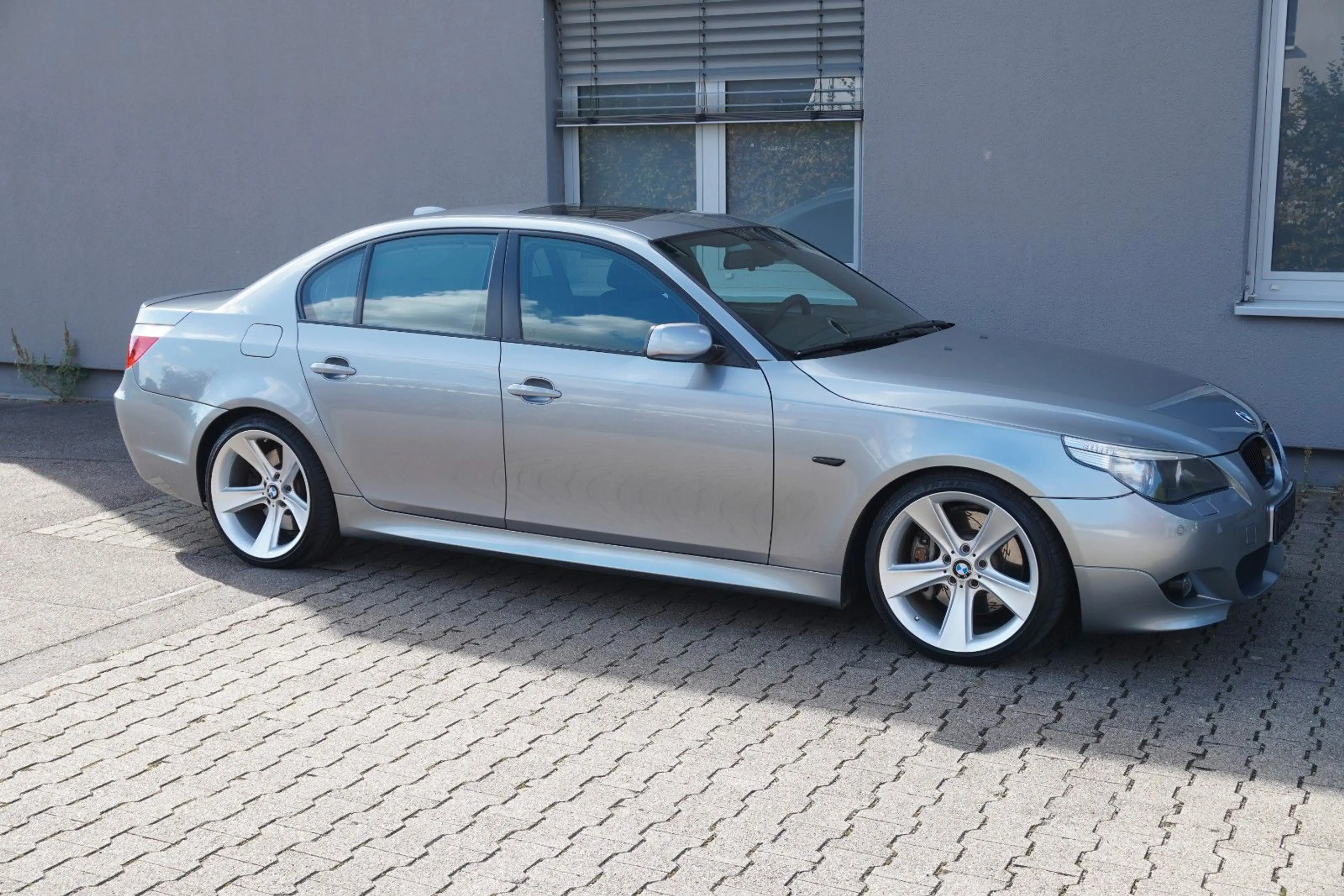 BMW 545 i E60 M-PAKET*19ZOLL*VOLL*Belüft.Einzelstück* — photo 8