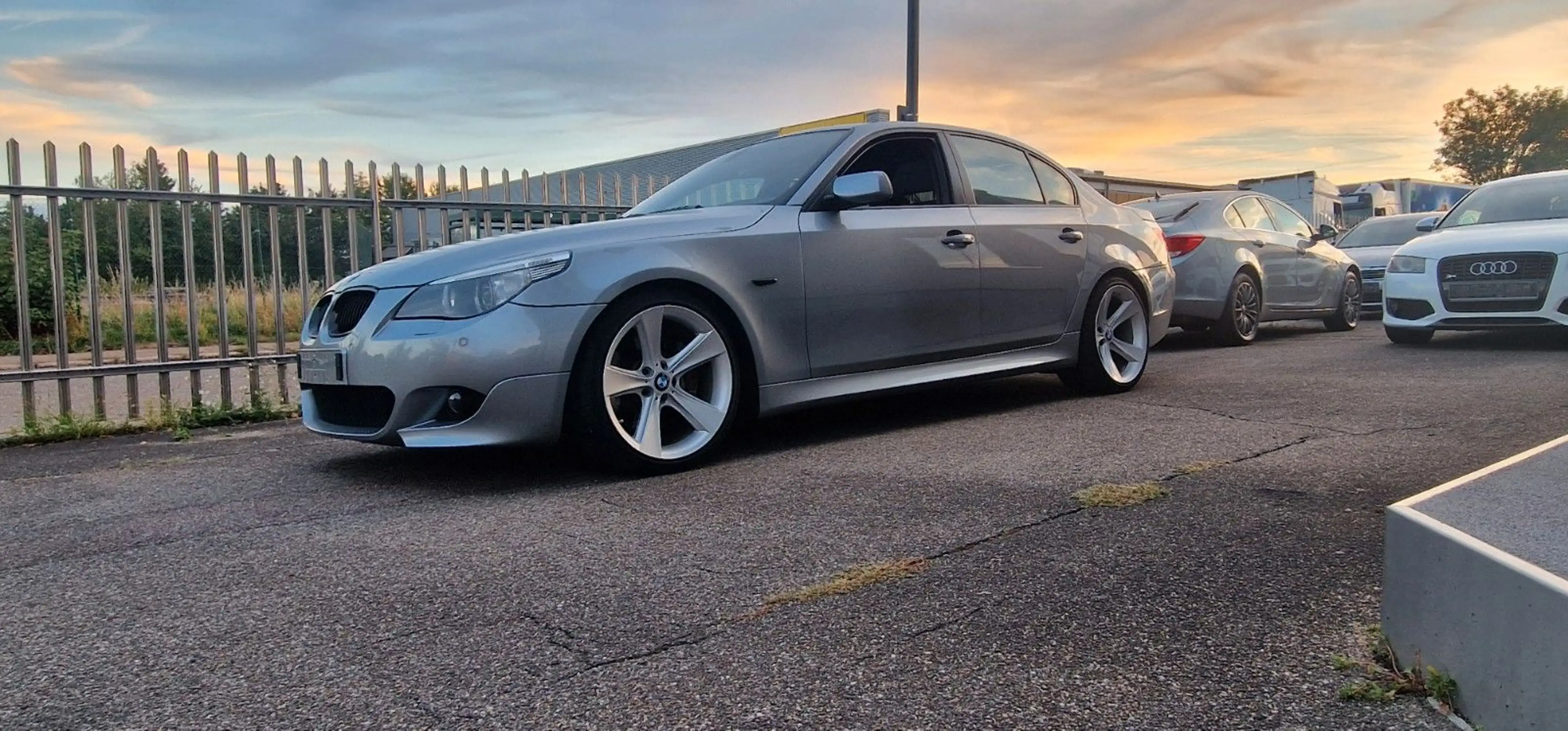 BMW 545 i E60 M-PAKET*19ZOLL*VOLL*Belüft.Einzelstück* — photo 3