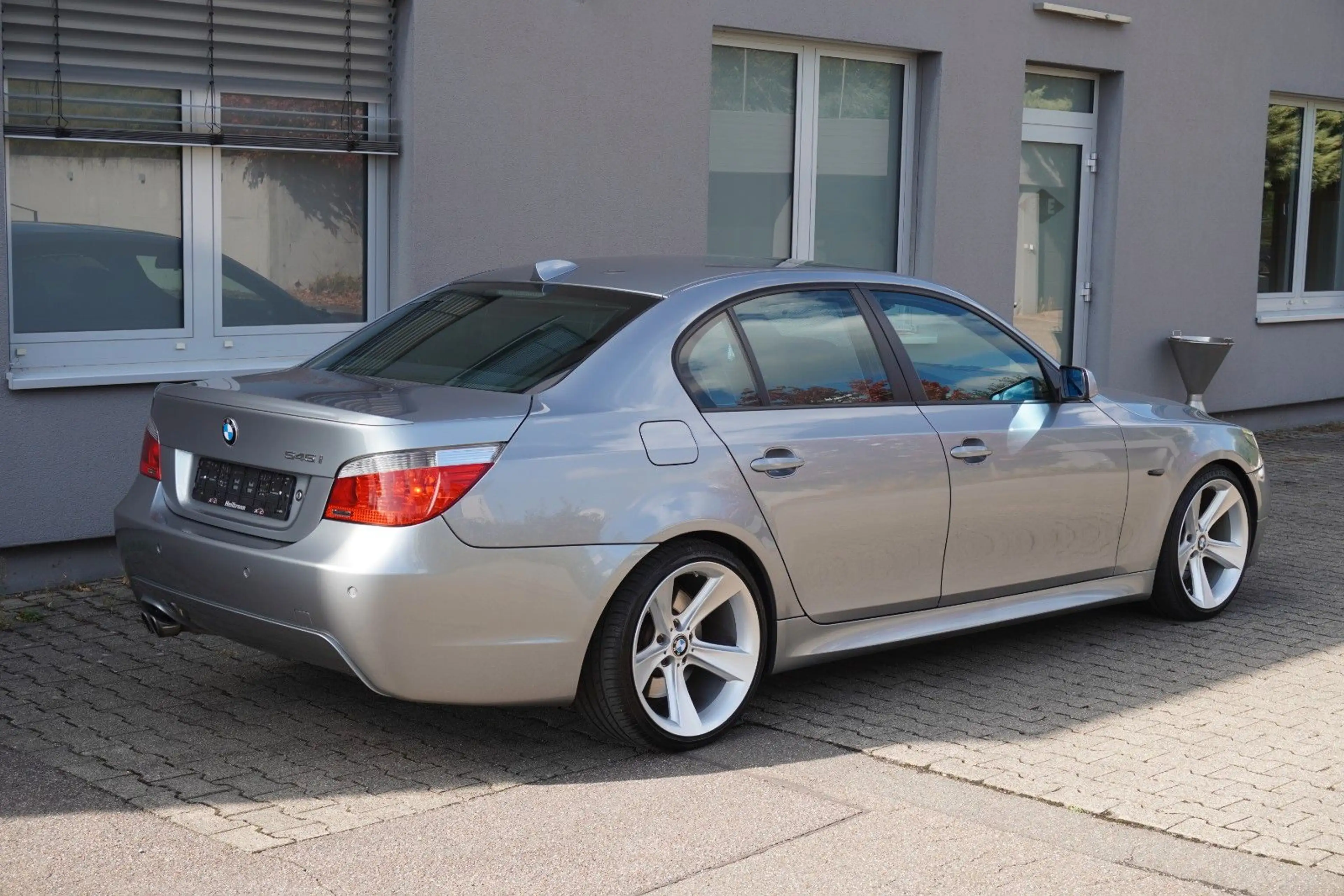 BMW 545 i E60 M-PAKET*19ZOLL*VOLL*Belüft.Einzelstück* — photo 9