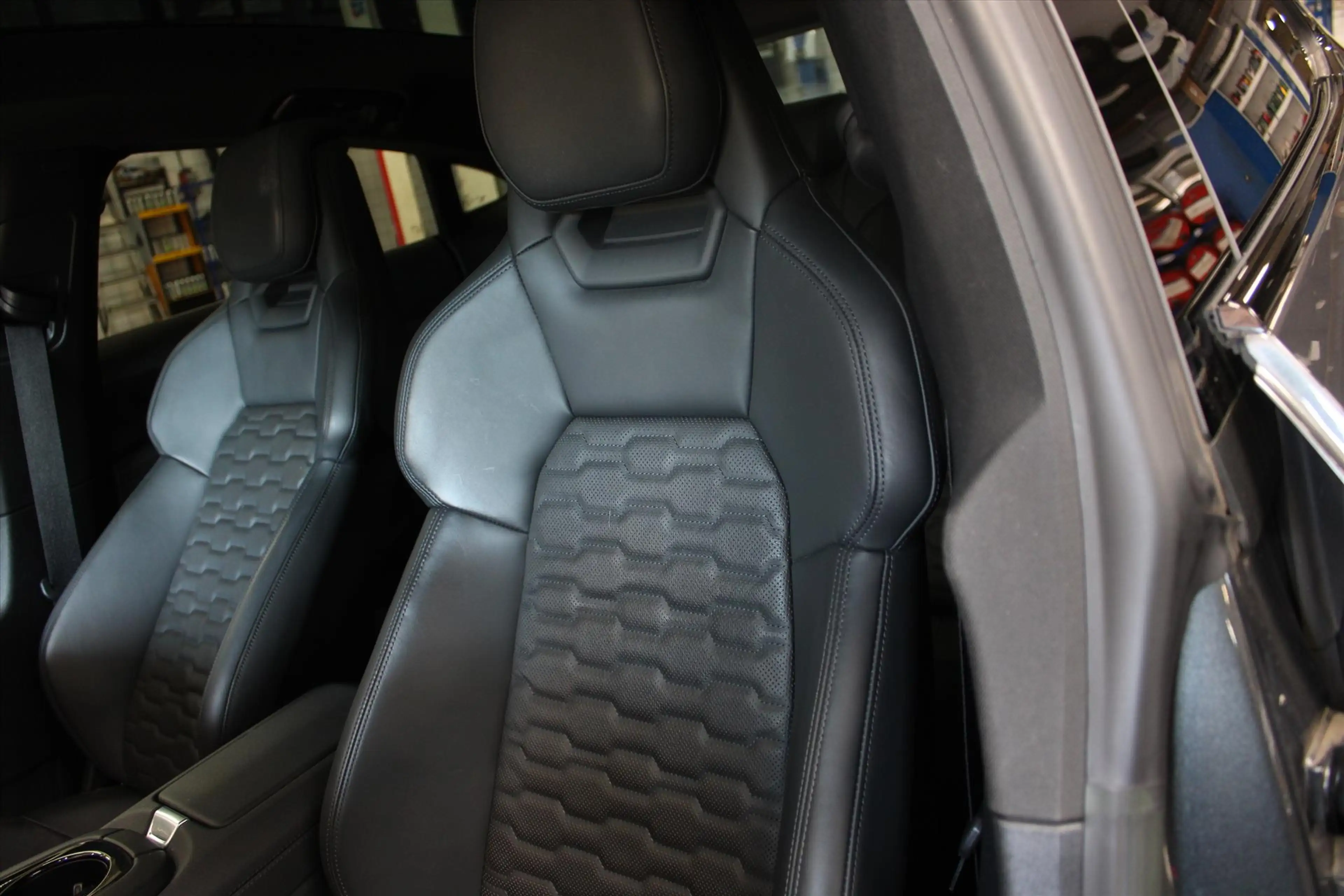 Audi e-tron GT Quattro | Nieuwprijs €142.000 | Orig. NL | BTW | V — photo 19