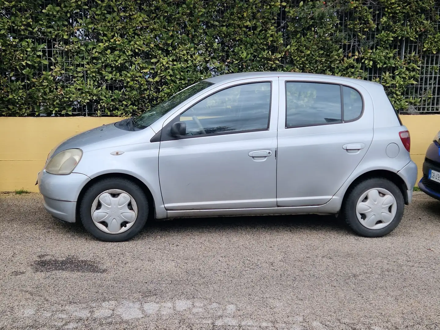 Toyota Yaris Yaris 5p 1.0 Sol - 2