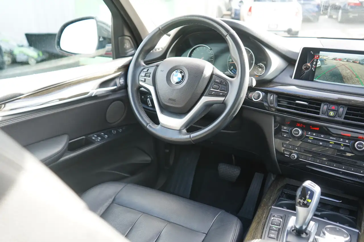 BMW X5 снимка BMW X5