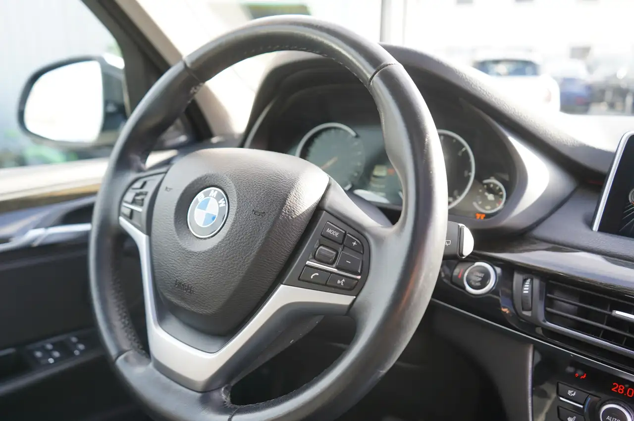 BMW X5 снимка BMW X5