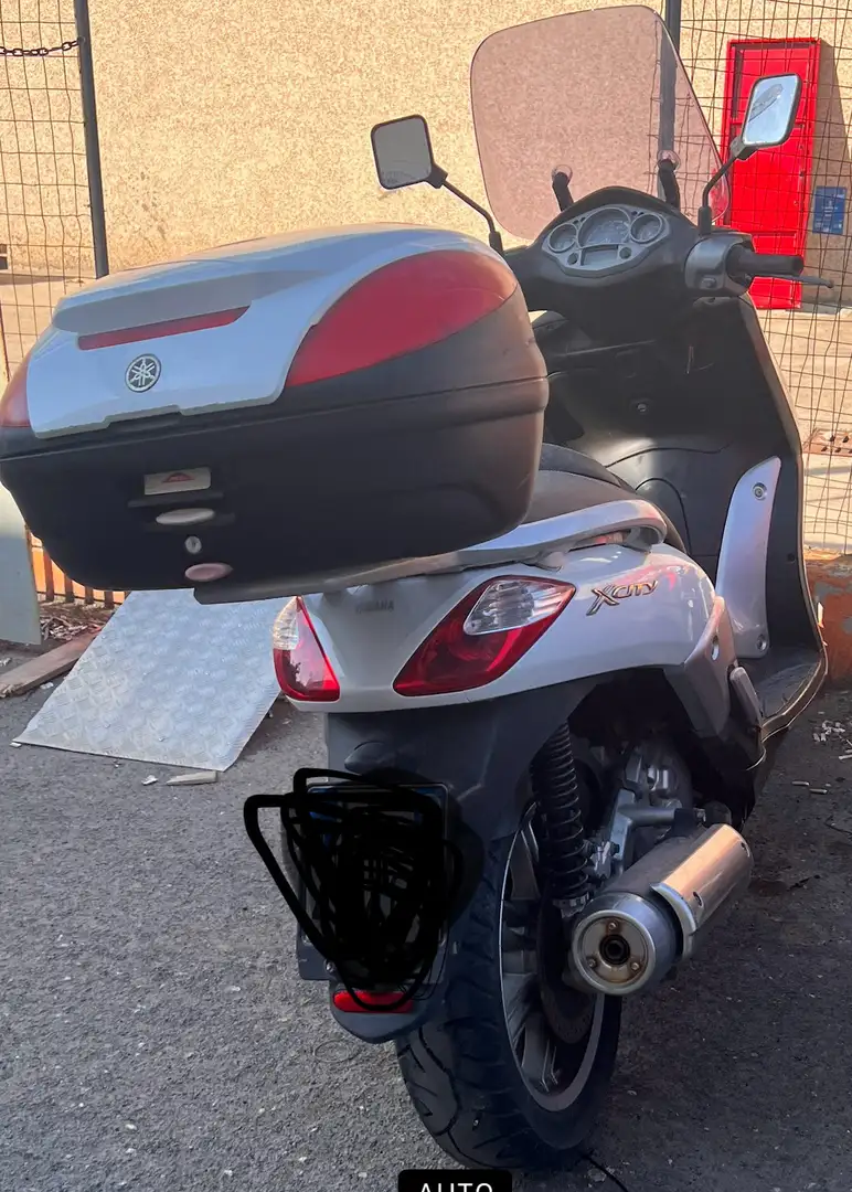 Yamaha X-City 250 bianco - 2