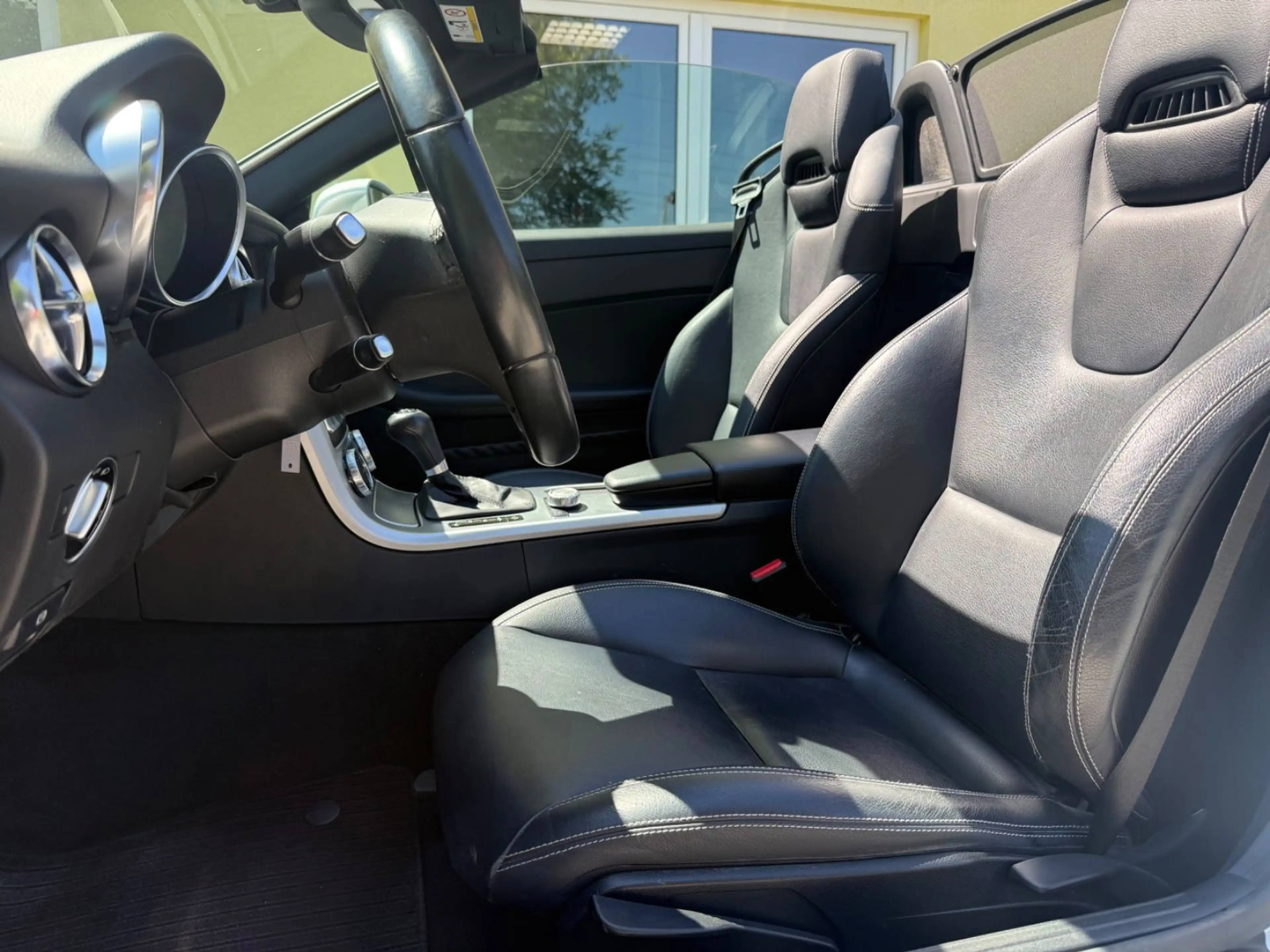 Mercedes-Benz SLK 200 Roadster BlueEfficiency Xenon-Pano — photo 12