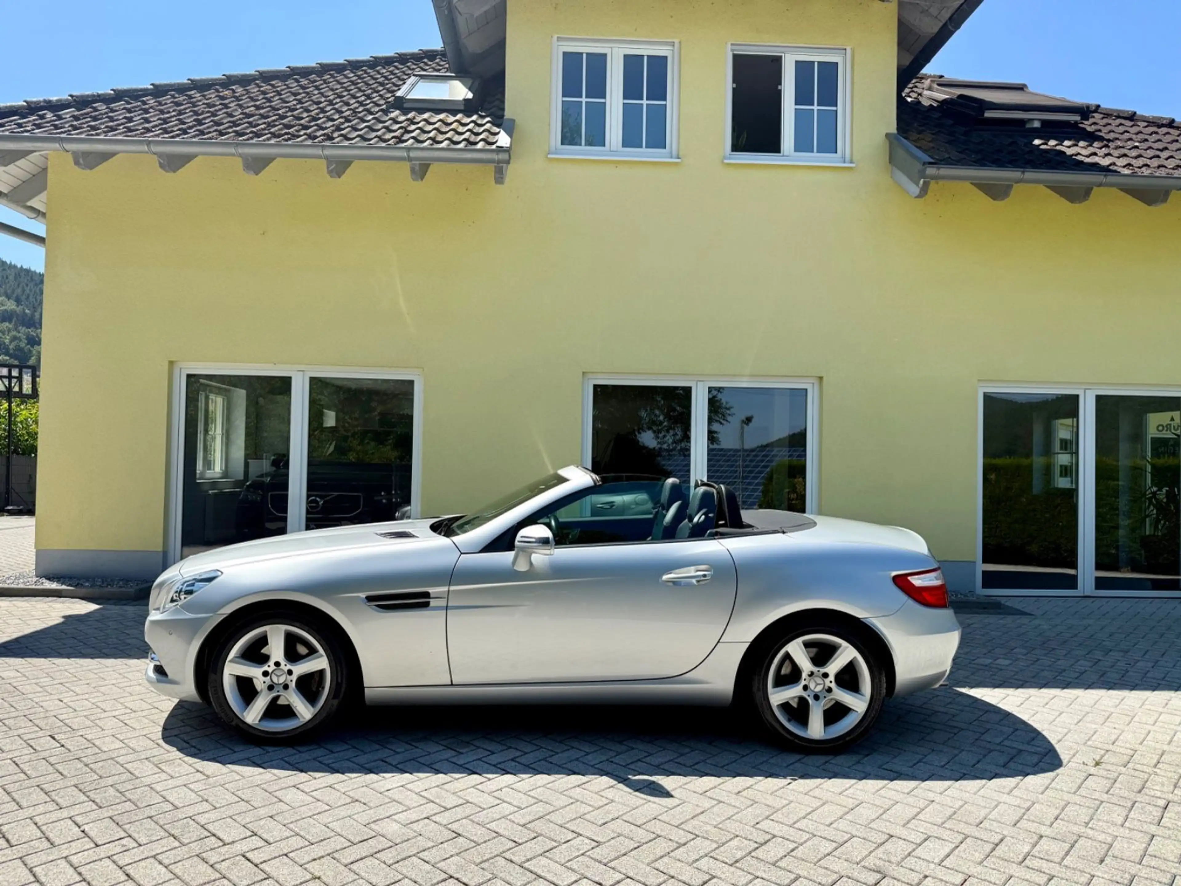 Mercedes-Benz SLK 200 Roadster BlueEfficiency Xenon-Pano — photo 5