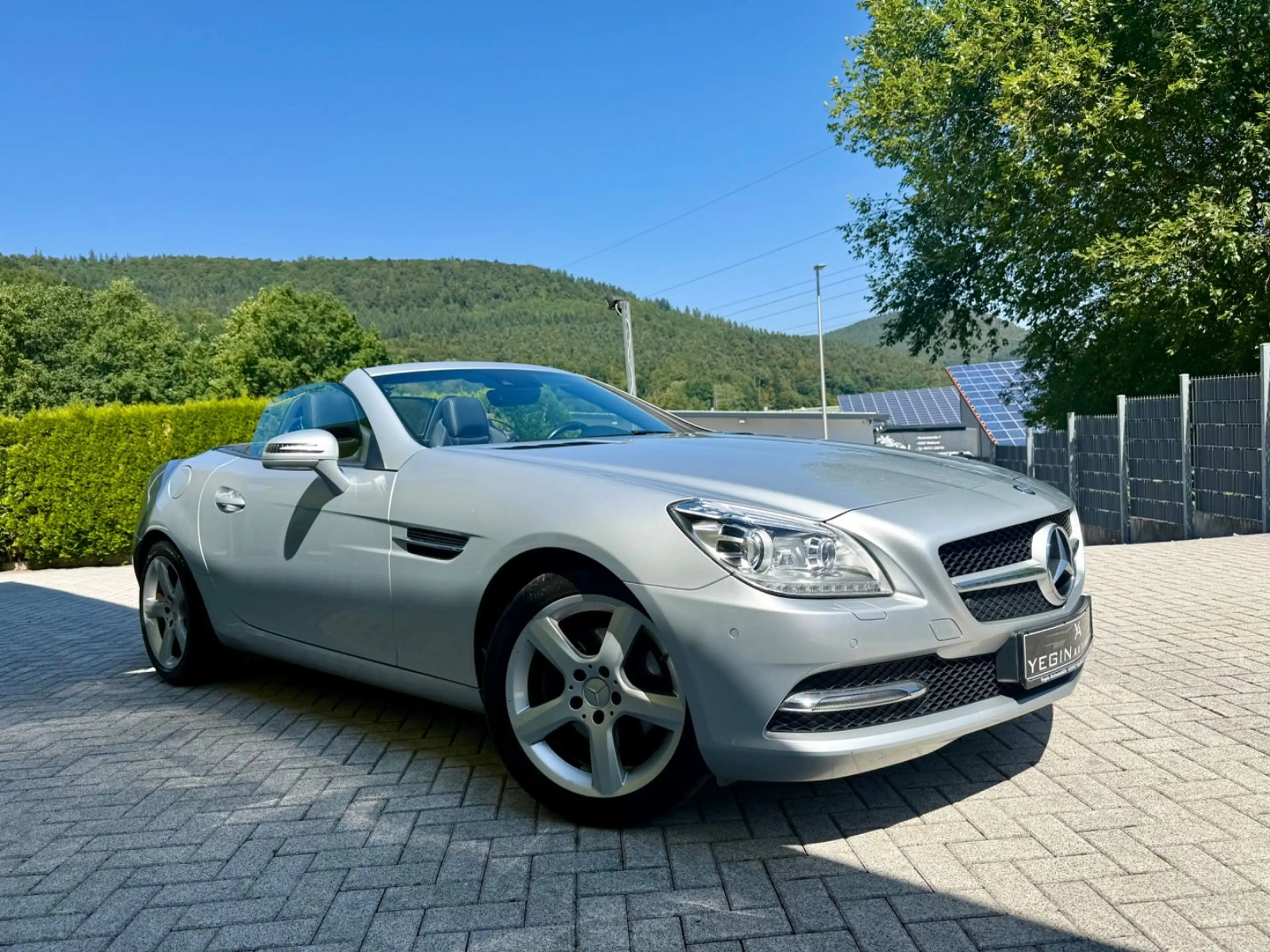 Mercedes-Benz SLK 200 Roadster BlueEfficiency Xenon-Pano