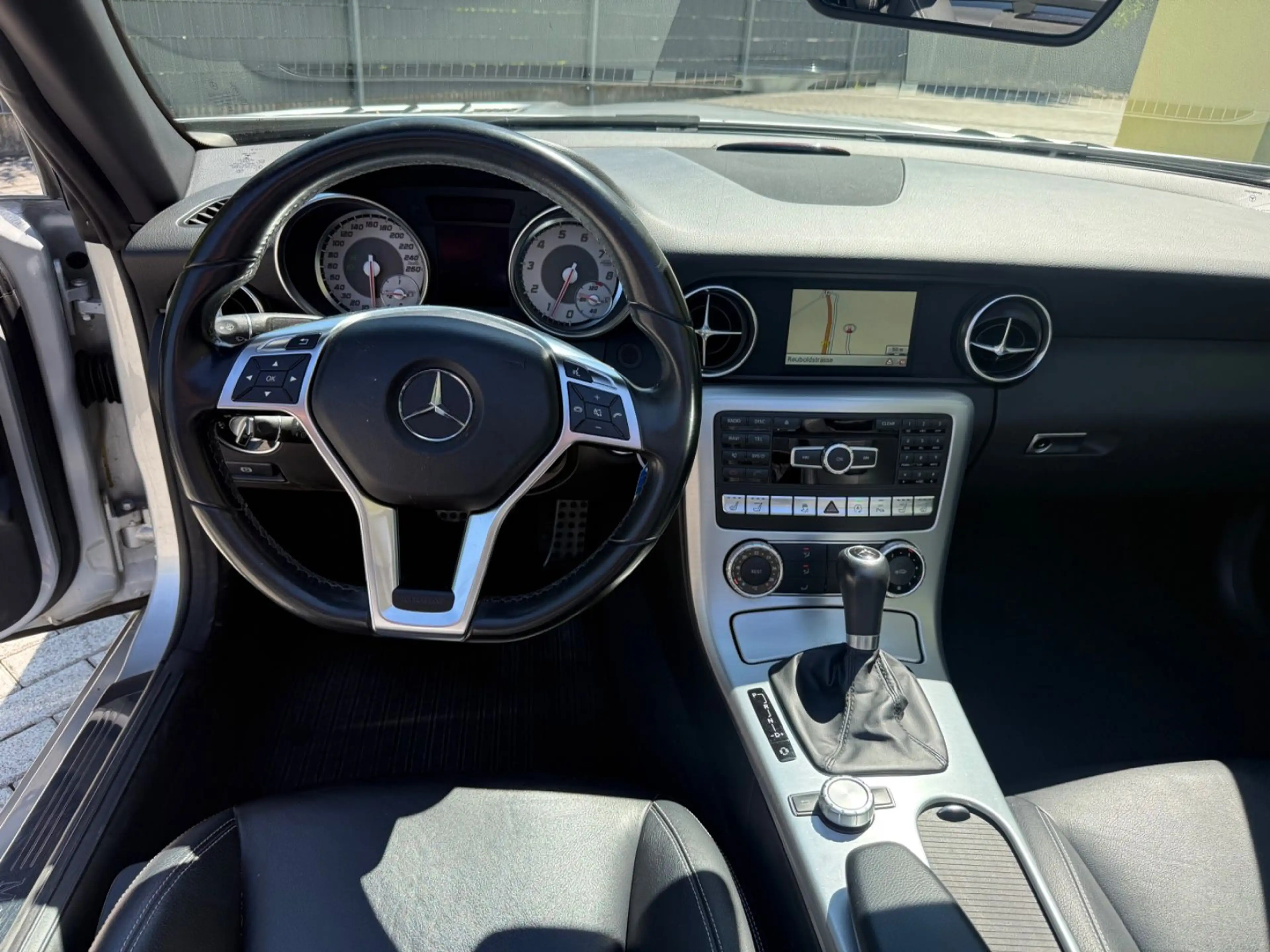 Mercedes-Benz SLK 200 Roadster BlueEfficiency Xenon-Pano — photo 14