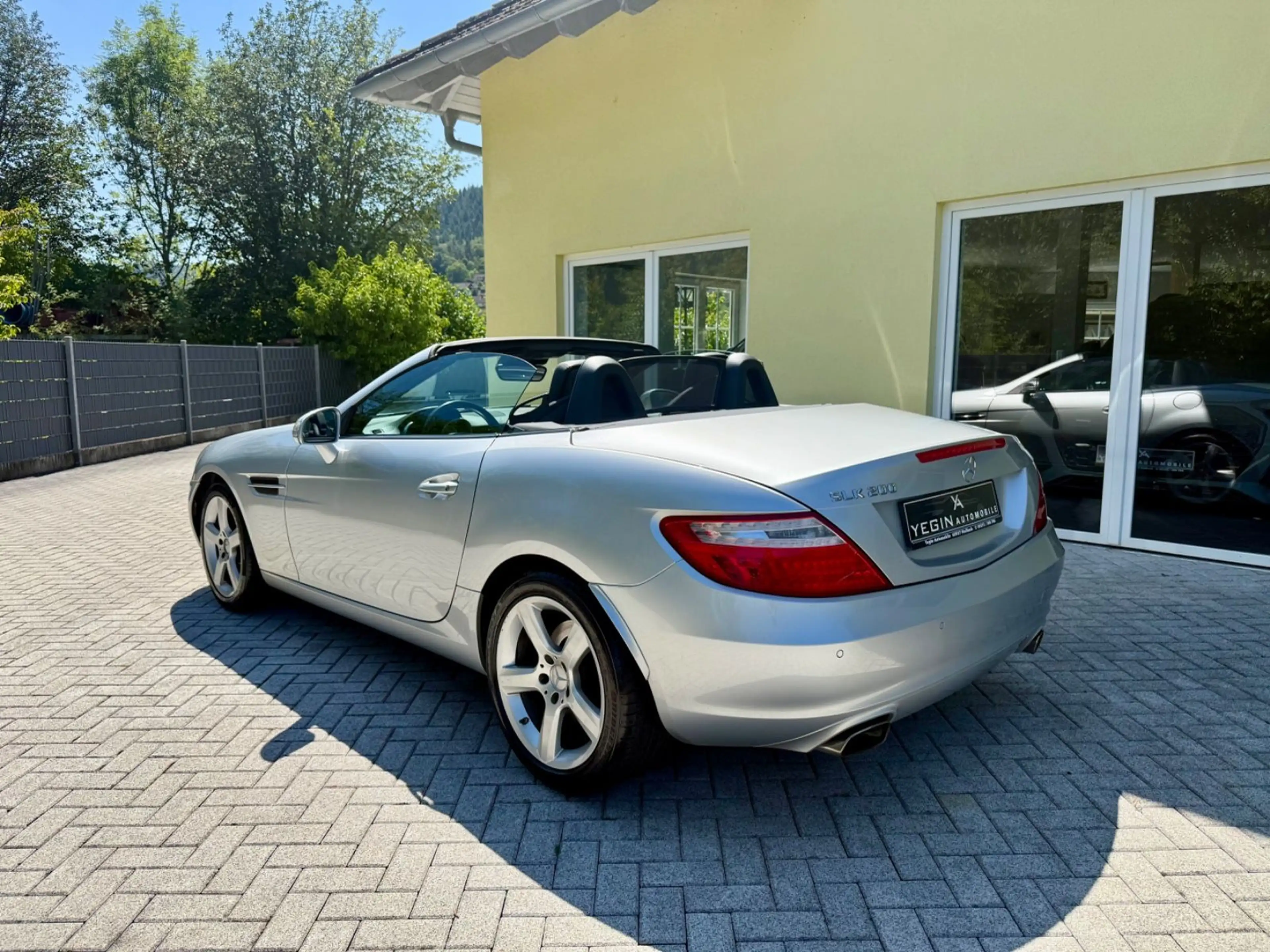 Mercedes-Benz SLK 200 Roadster BlueEfficiency Xenon-Pano — photo 8
