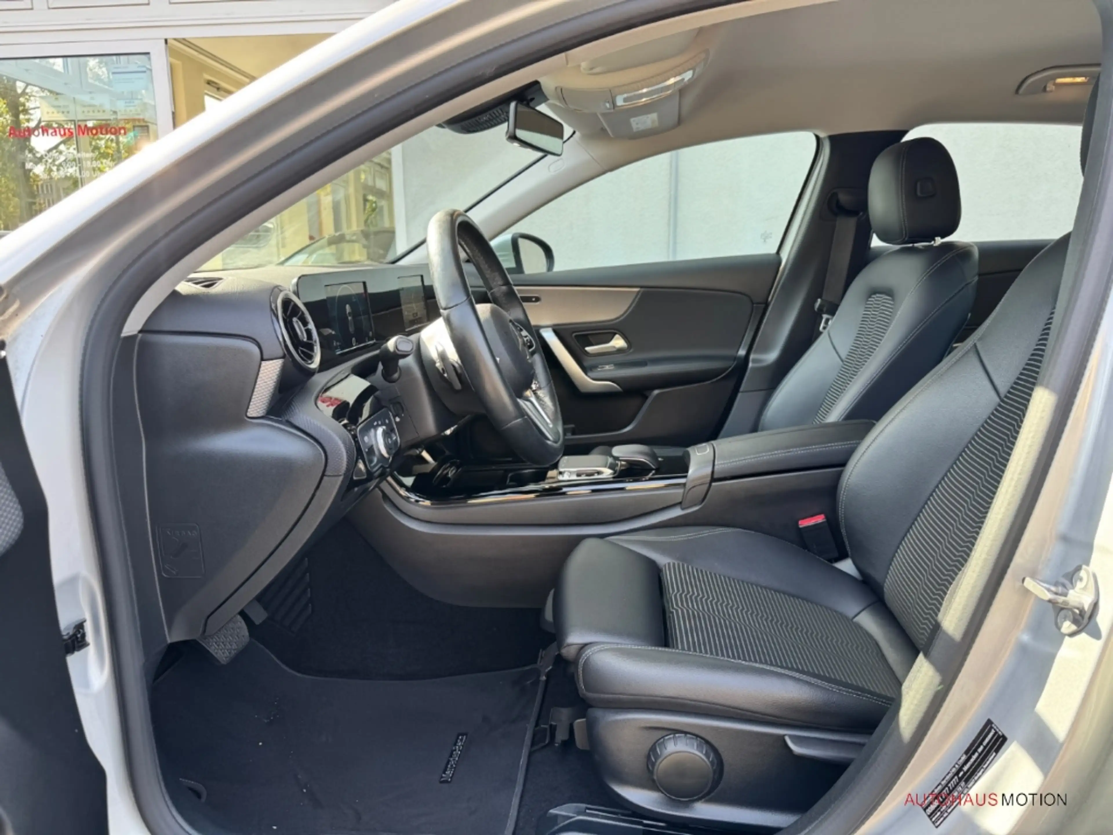 Mercedes-Benz A 200 Progressive Navi LED Kamera Totwinkelassistent — photo 10