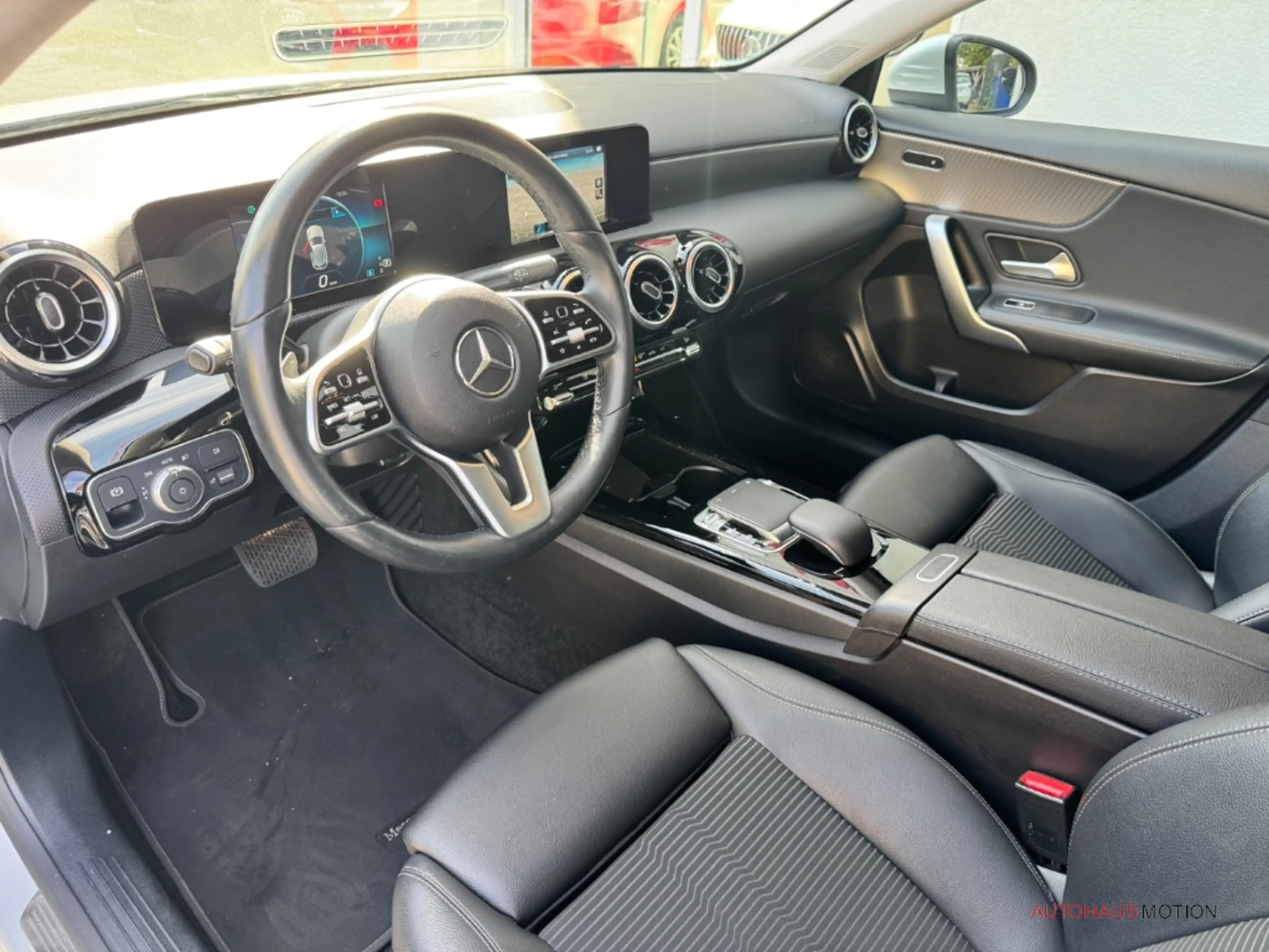 Mercedes-Benz A 200 Progressive Navi LED Kamera Totwinkelassistent — photo 9