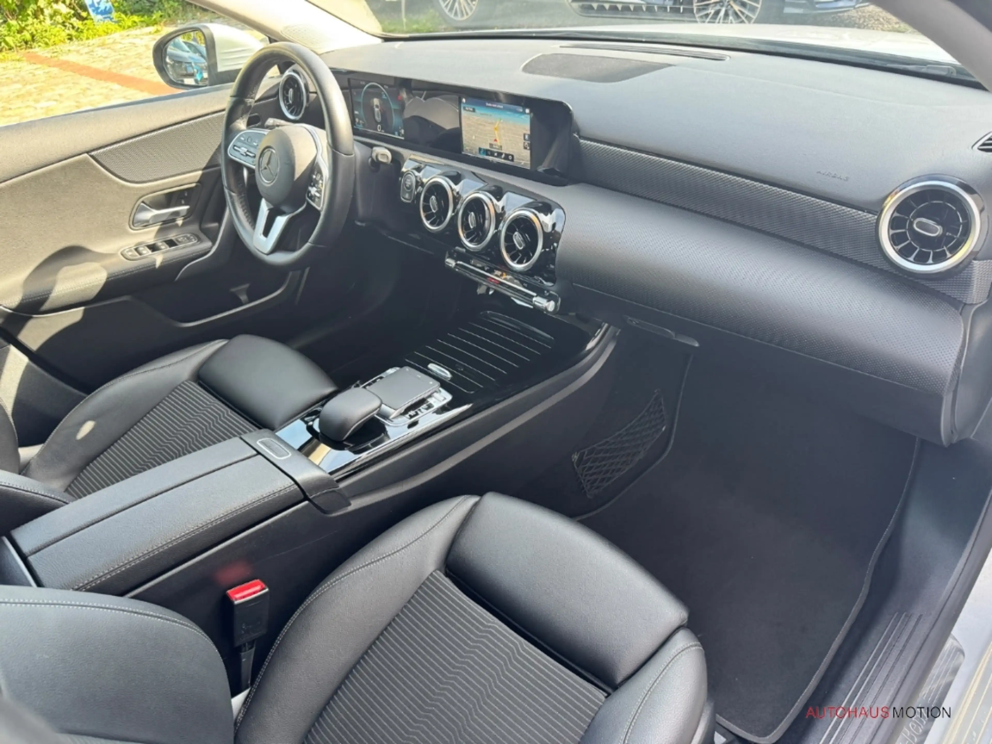 Mercedes-Benz A 200 Progressive Navi LED Kamera Totwinkelassistent — photo 14
