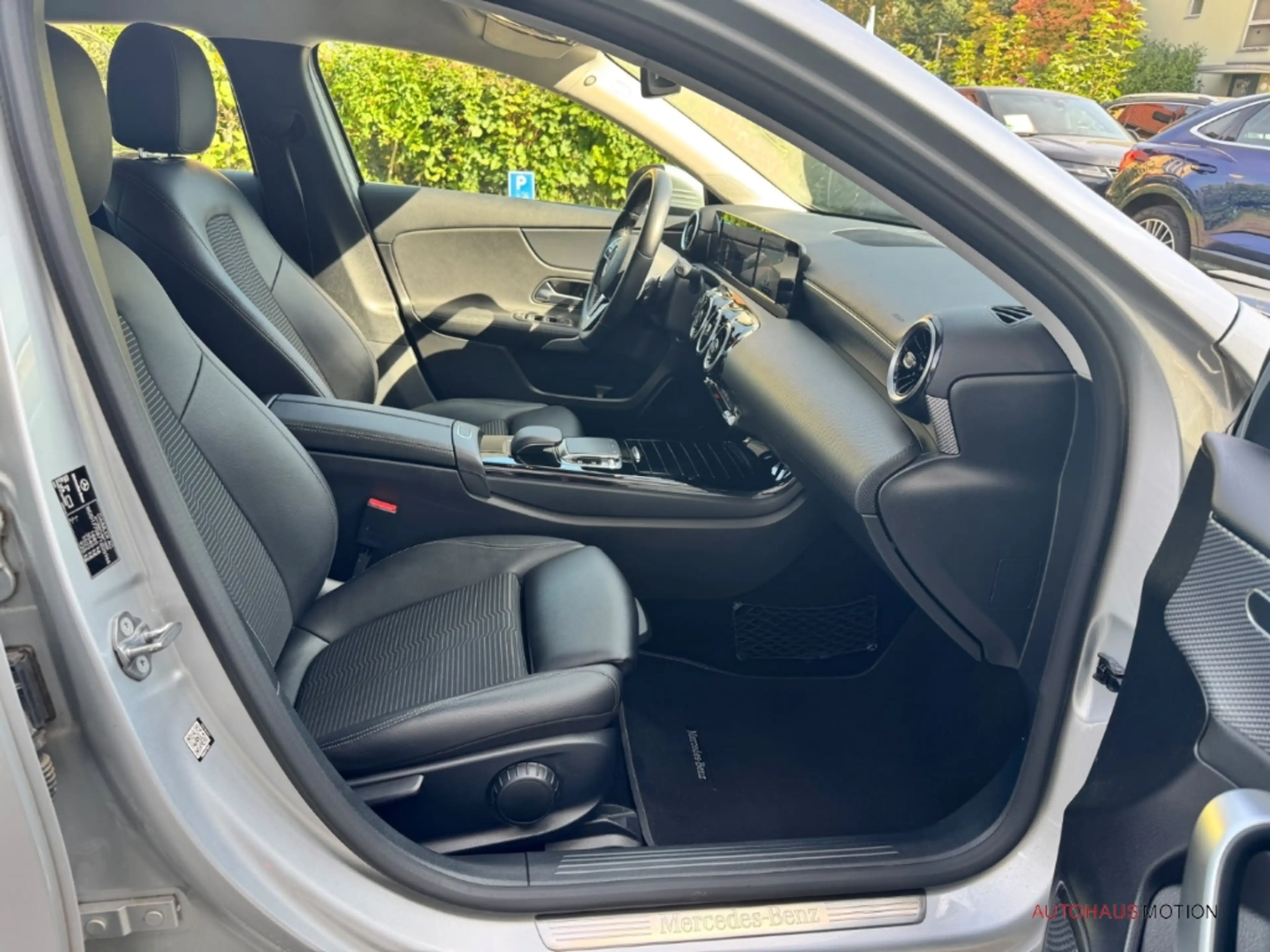Mercedes-Benz A 200 Progressive Navi LED Kamera Totwinkelassistent — photo 15