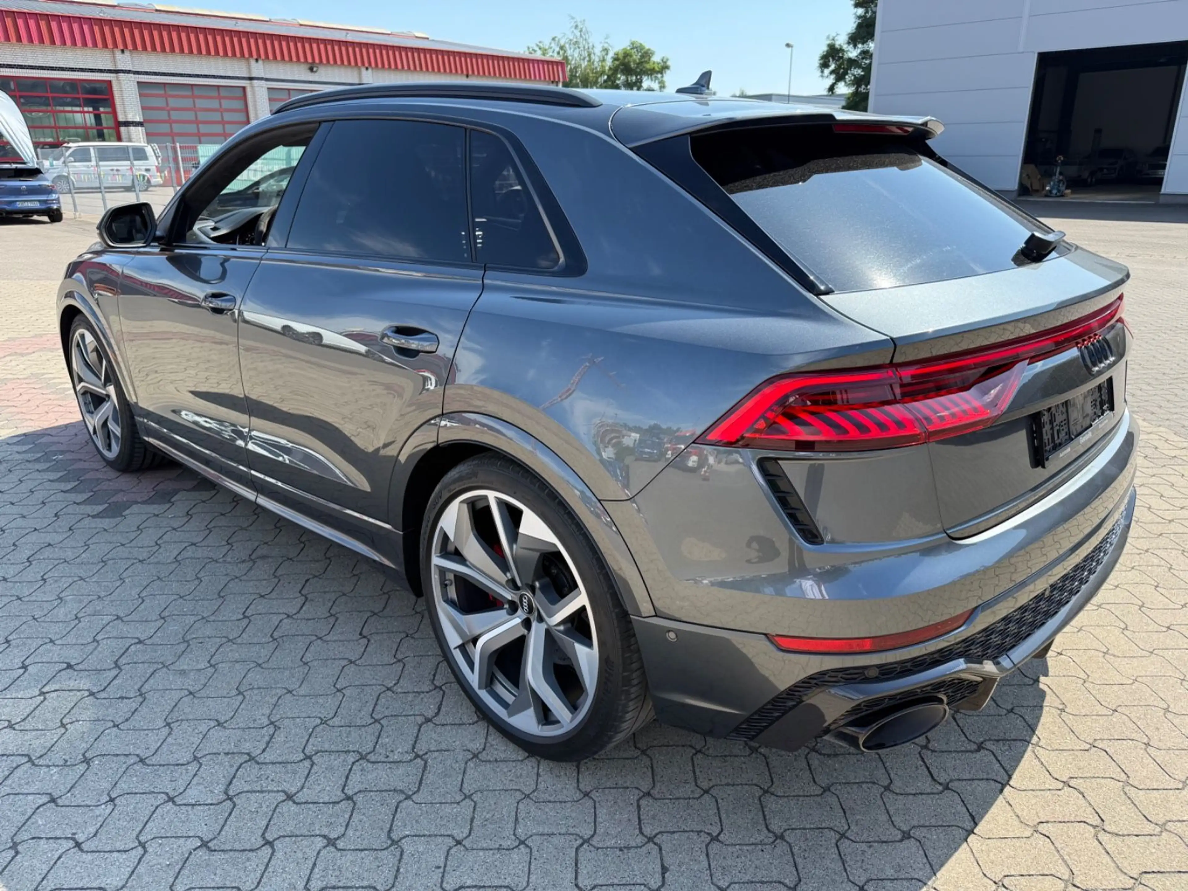 Audi RS Q8 4.0 TFSI QUATTRO, FULL CARBON, B&O, 23" — photo 15