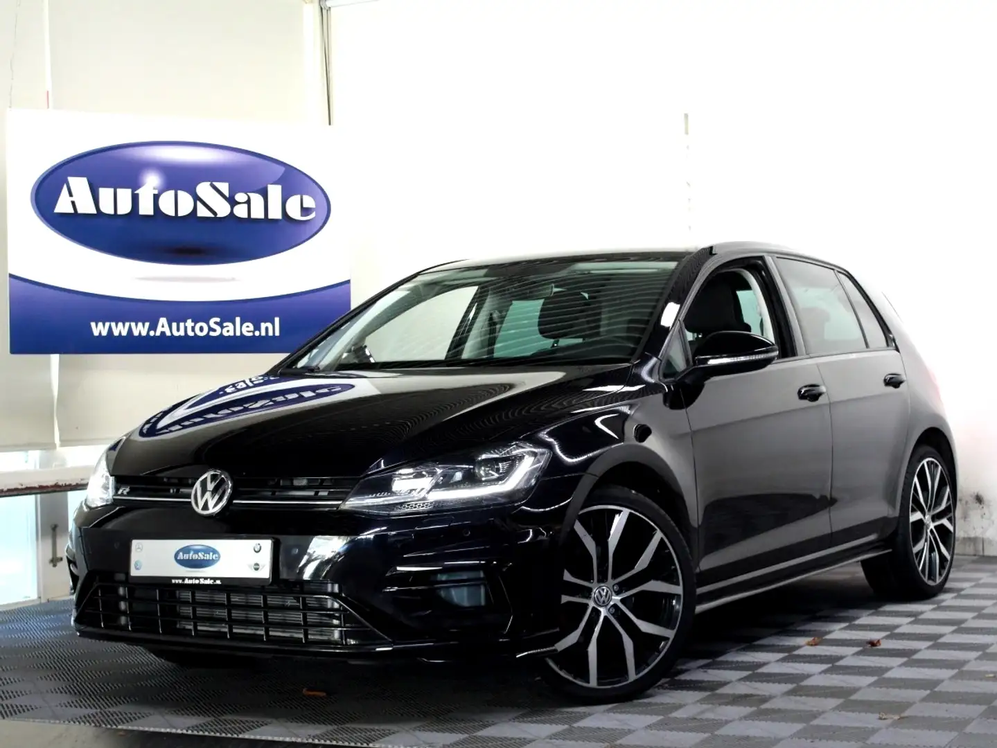 Volkswagen Golf 1.5 TSI R-Line DSG ACC CARPLAY STOELVW '18 Noir - 1