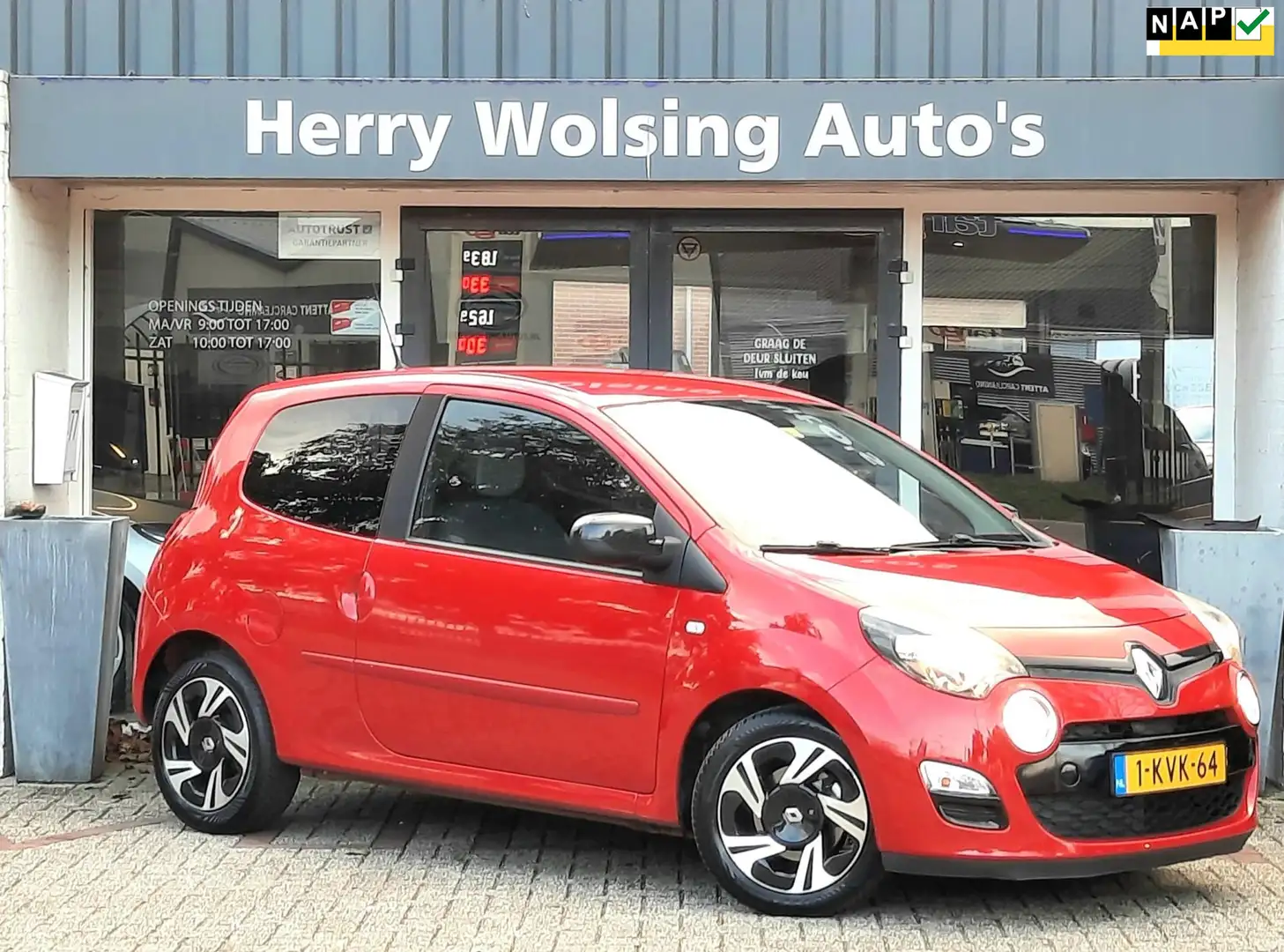 Renault Twingo 1.2 16V Dynamique Autom Airco Cruise Rood - 1