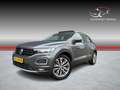 Volkswagen T-Roc 1.5 TSI Style pano / trekhaak / virtual Grau - thumbnail 1