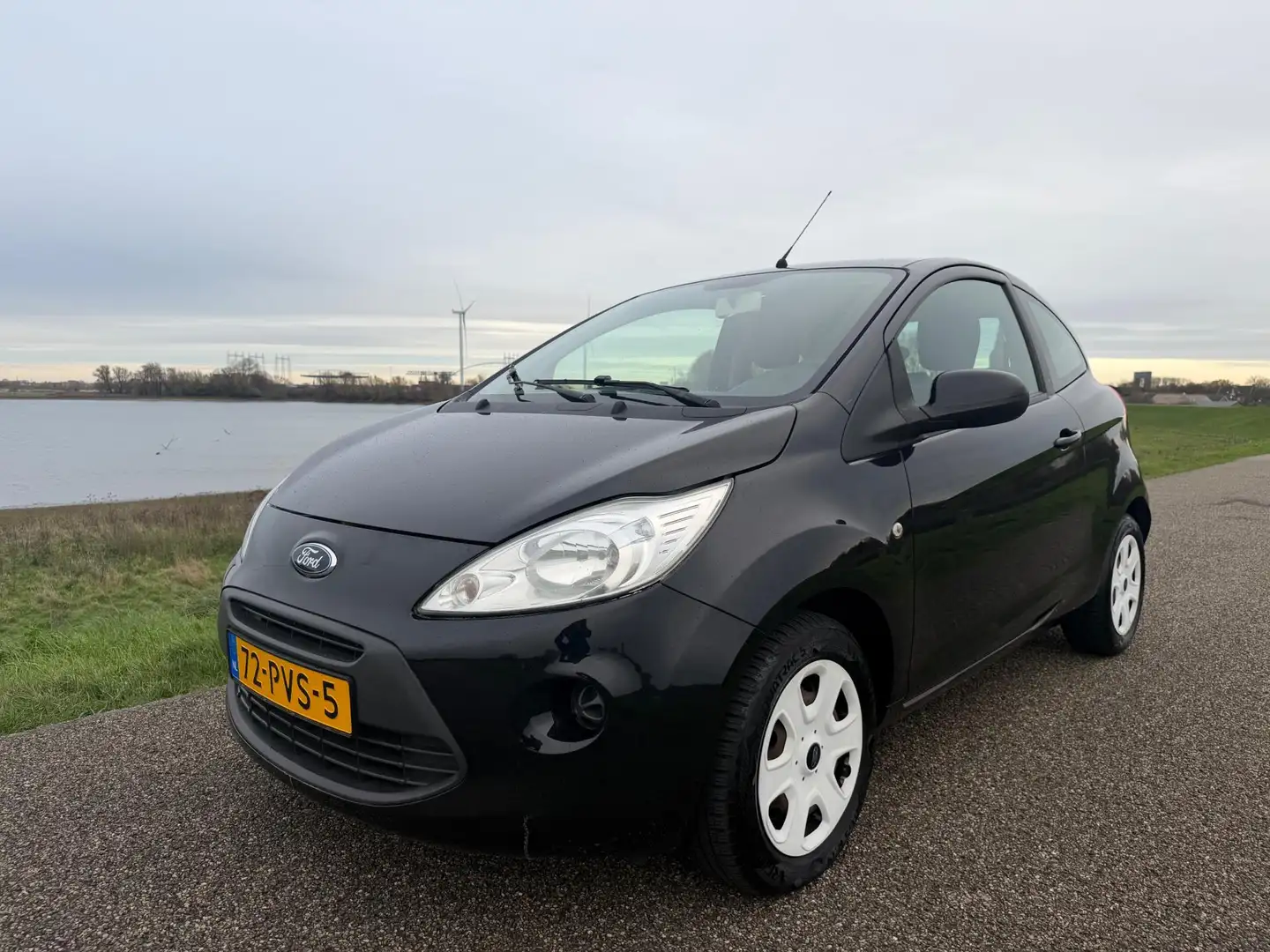 Ford Ka/Ka+ 1.2 Comfort start/stop Airco Nap Garantie Zwart - 2
