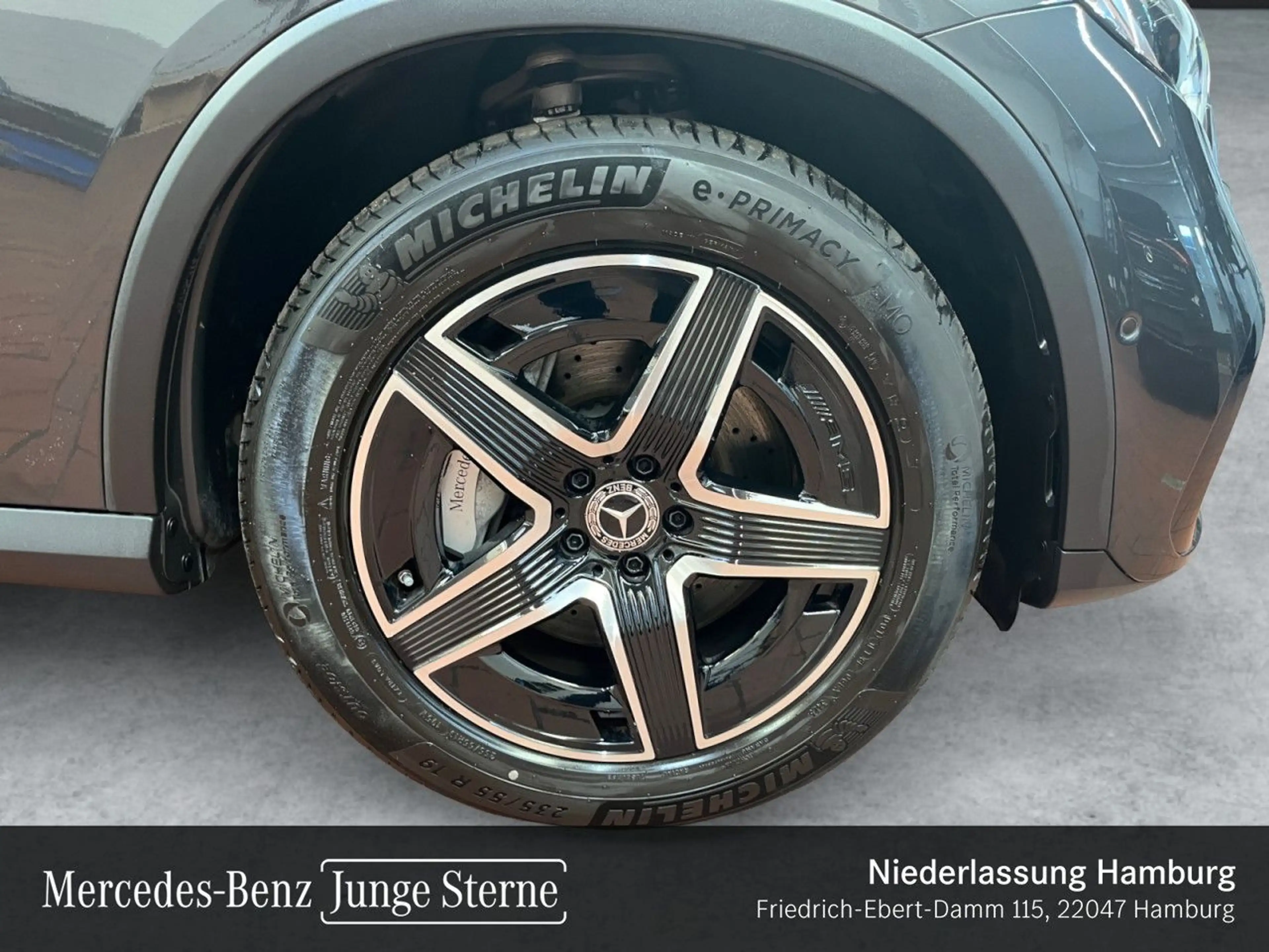 Mercedes-Benz GLC 200 4M AMG+NIGHT+AHK+LED+KAMERA+KEYLESS+9G — photo 3