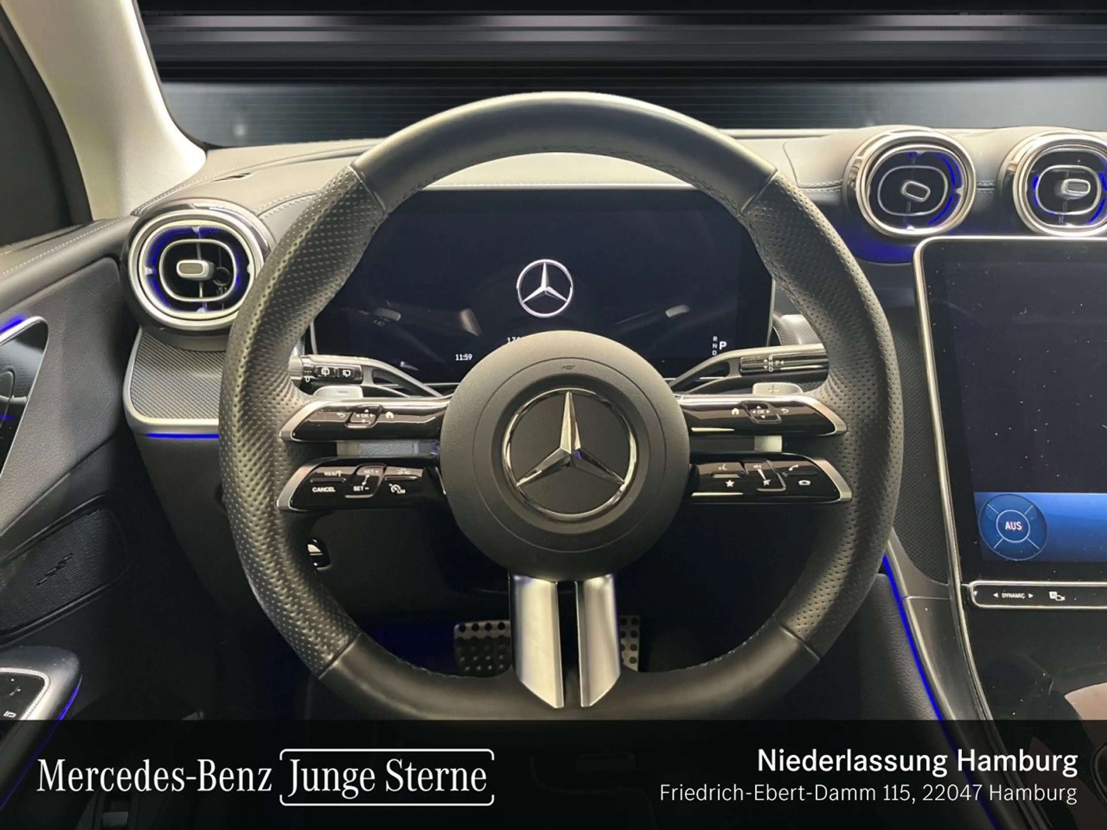 Mercedes-Benz GLC 200 4M AMG+NIGHT+AHK+LED+KAMERA+KEYLESS+9G — photo 14