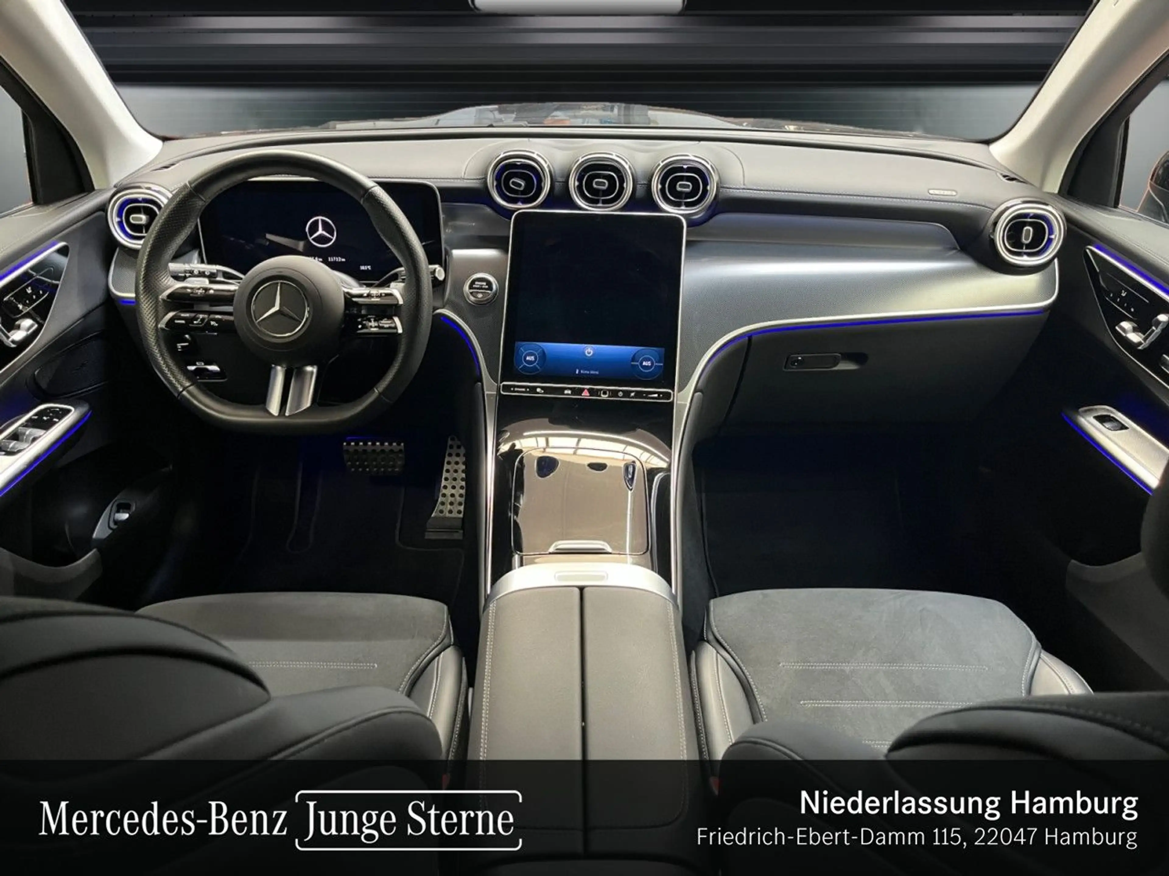 Mercedes-Benz GLC 200 4M AMG+NIGHT+AHK+LED+KAMERA+KEYLESS+9G — photo 13