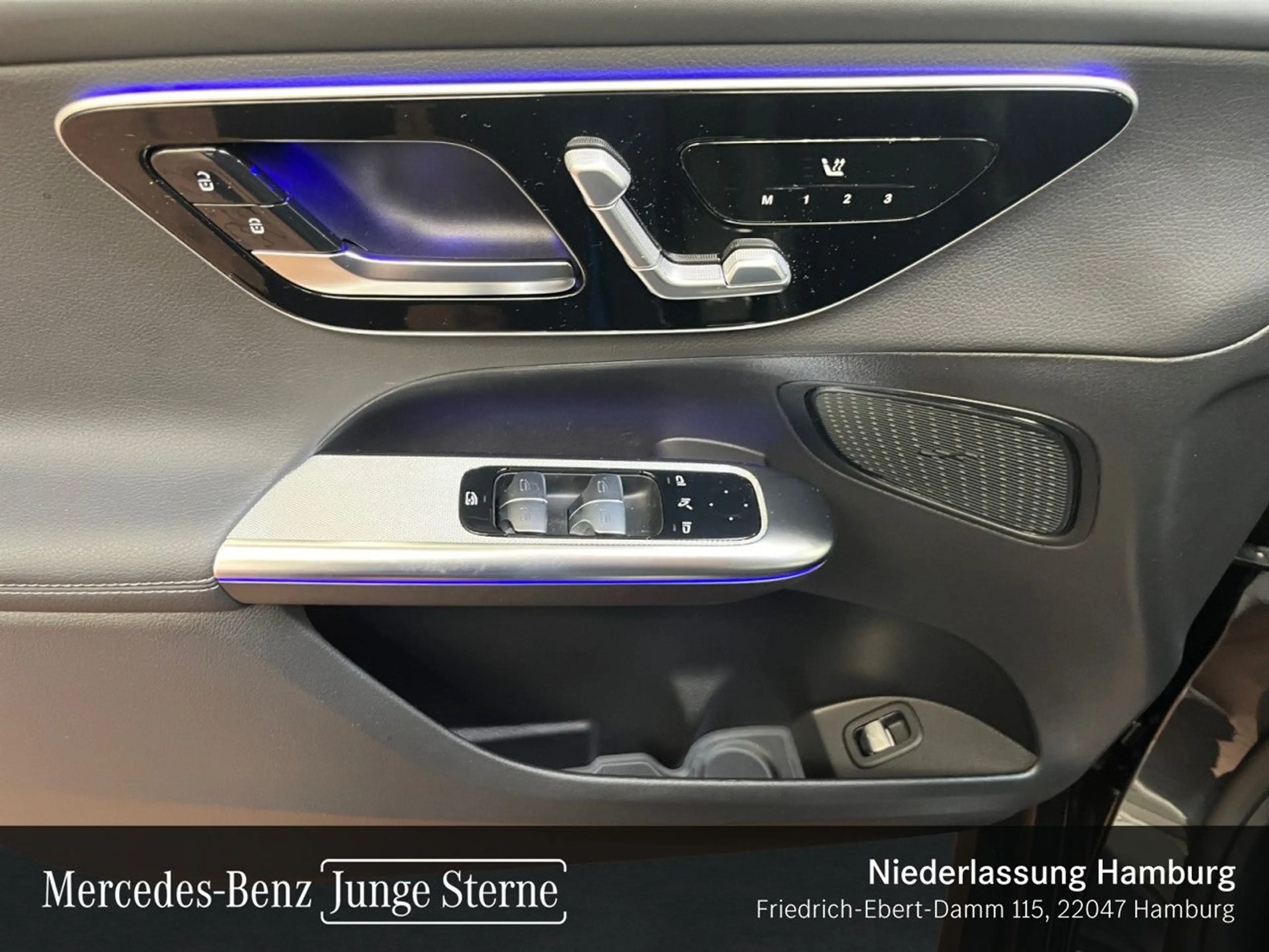 Mercedes-Benz GLC 200 4M AMG+NIGHT+AHK+LED+KAMERA+KEYLESS+9G — photo 12