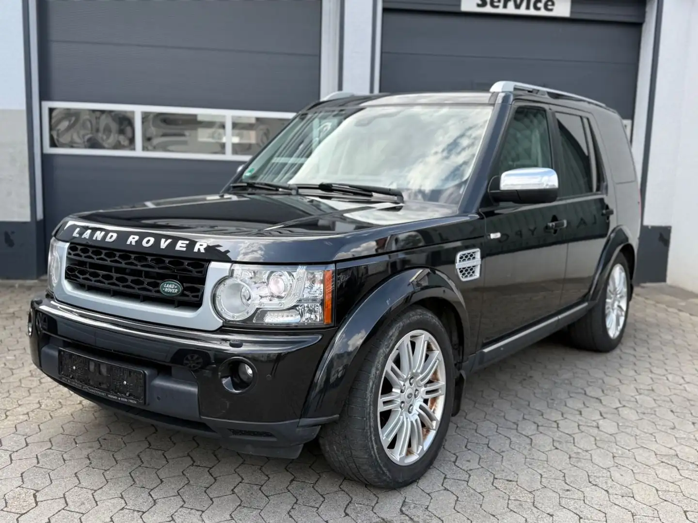 Land Rover Discovery 4 3.0 SDV6 HSE Luxury Edition crna - 2