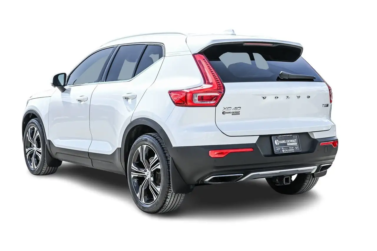 Volvo XC40 снимка Volvo XC40