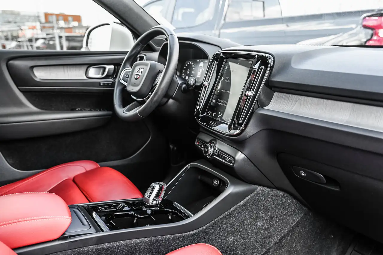 Volvo XC40 снимка Volvo XC40