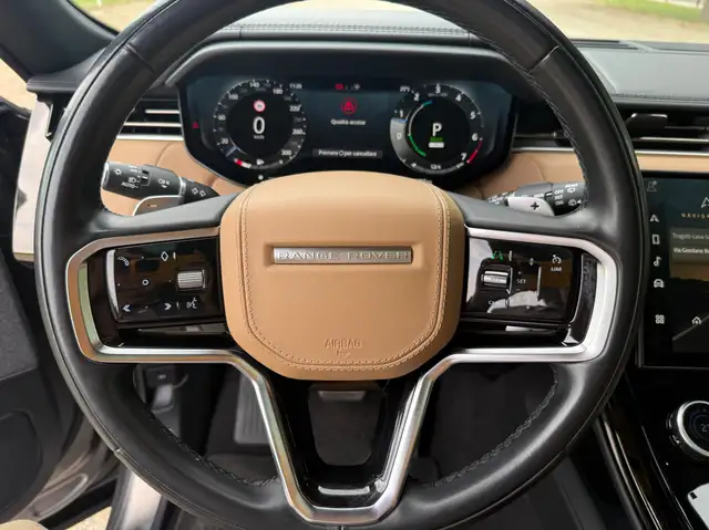 Land Rover Range Rover Sport view 12
