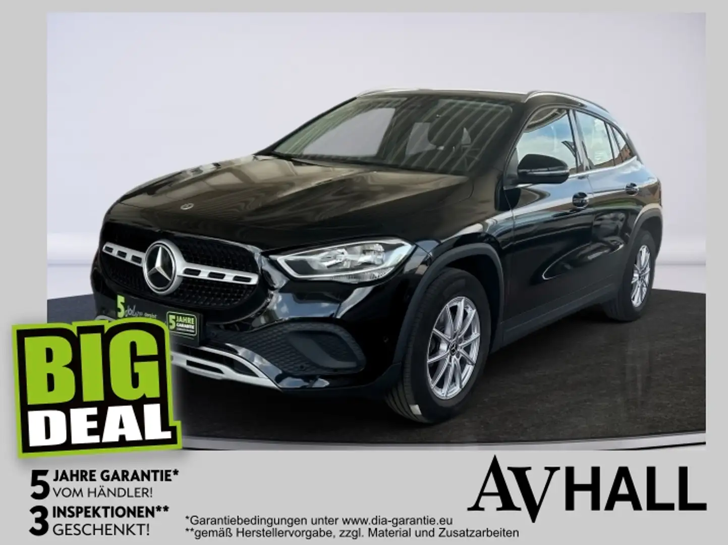 Mercedes-Benz GLA 180 d AHK AUT KlimaA LM Navi PDC ParkAss SHZ Schwarz - 1