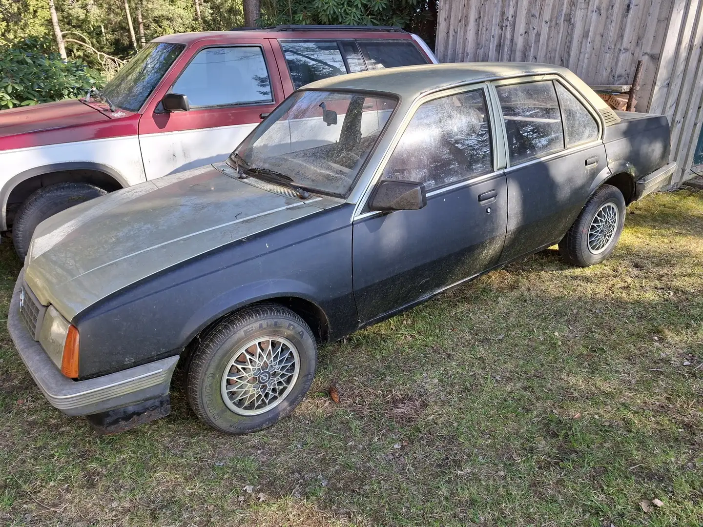 Opel Ascona GL Exclusive 1,6 S - 1