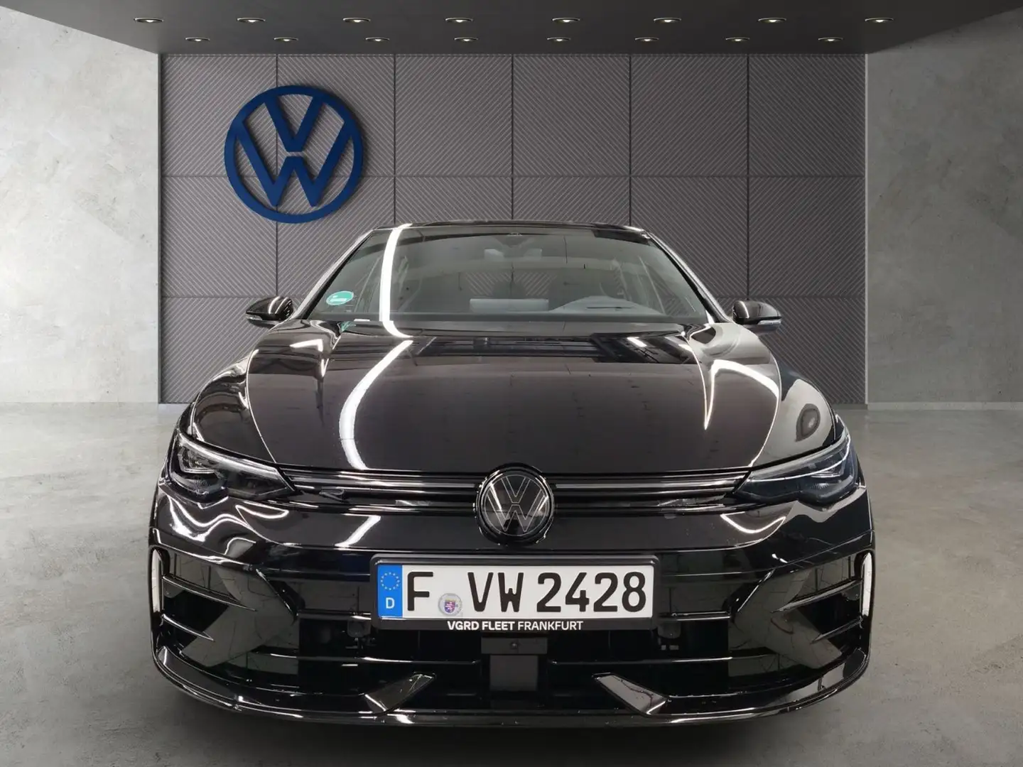 Volkswagen Golf VIII 2.0 TSI DSG 4Motion R IQ.Light DAB+ Le Noir - 2