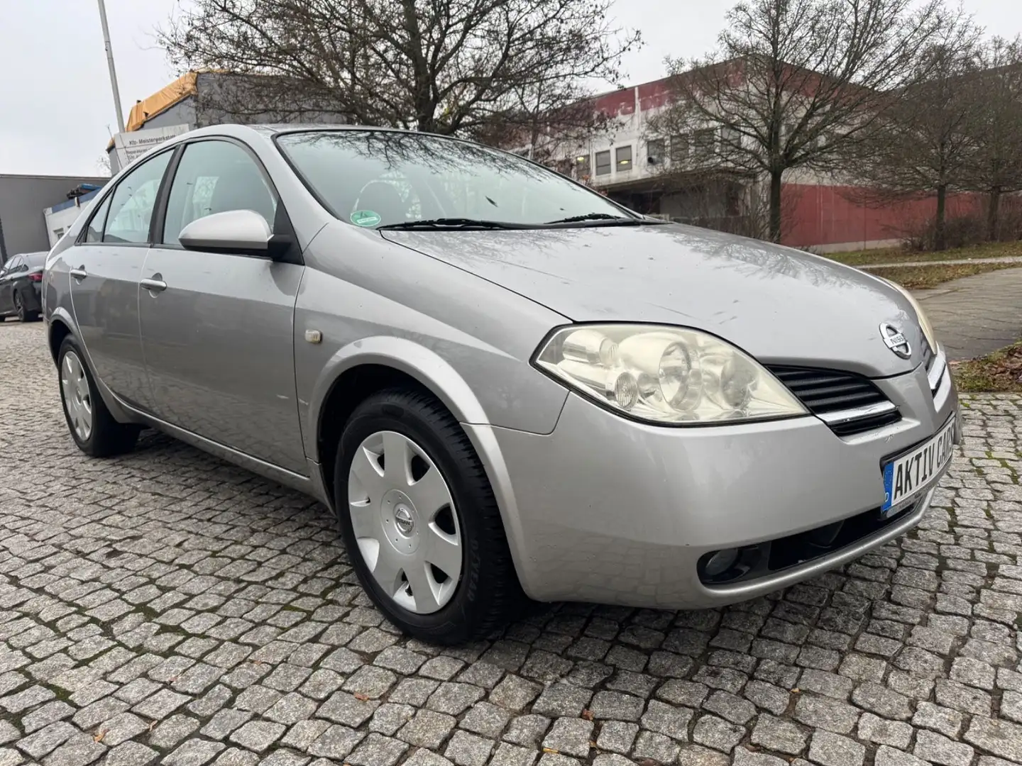 Nissan Primera Lim. Acenta 1.Hand Tüv Neu Ezüst - 2