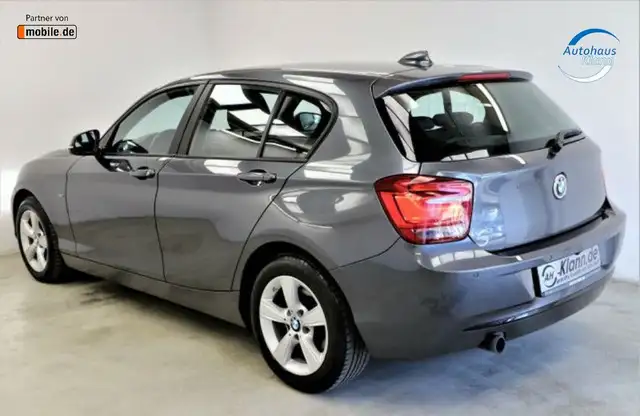 BMW 1 Series view 6