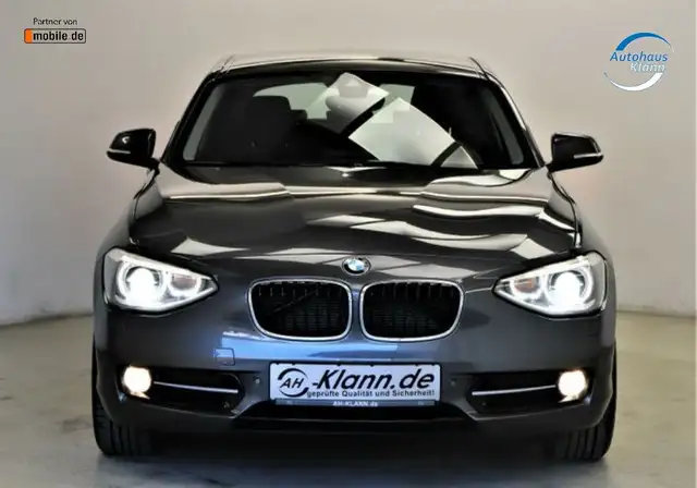 BMW 1 Series view 2