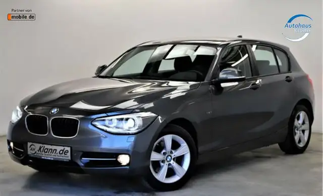 BMW 1 Series view 3