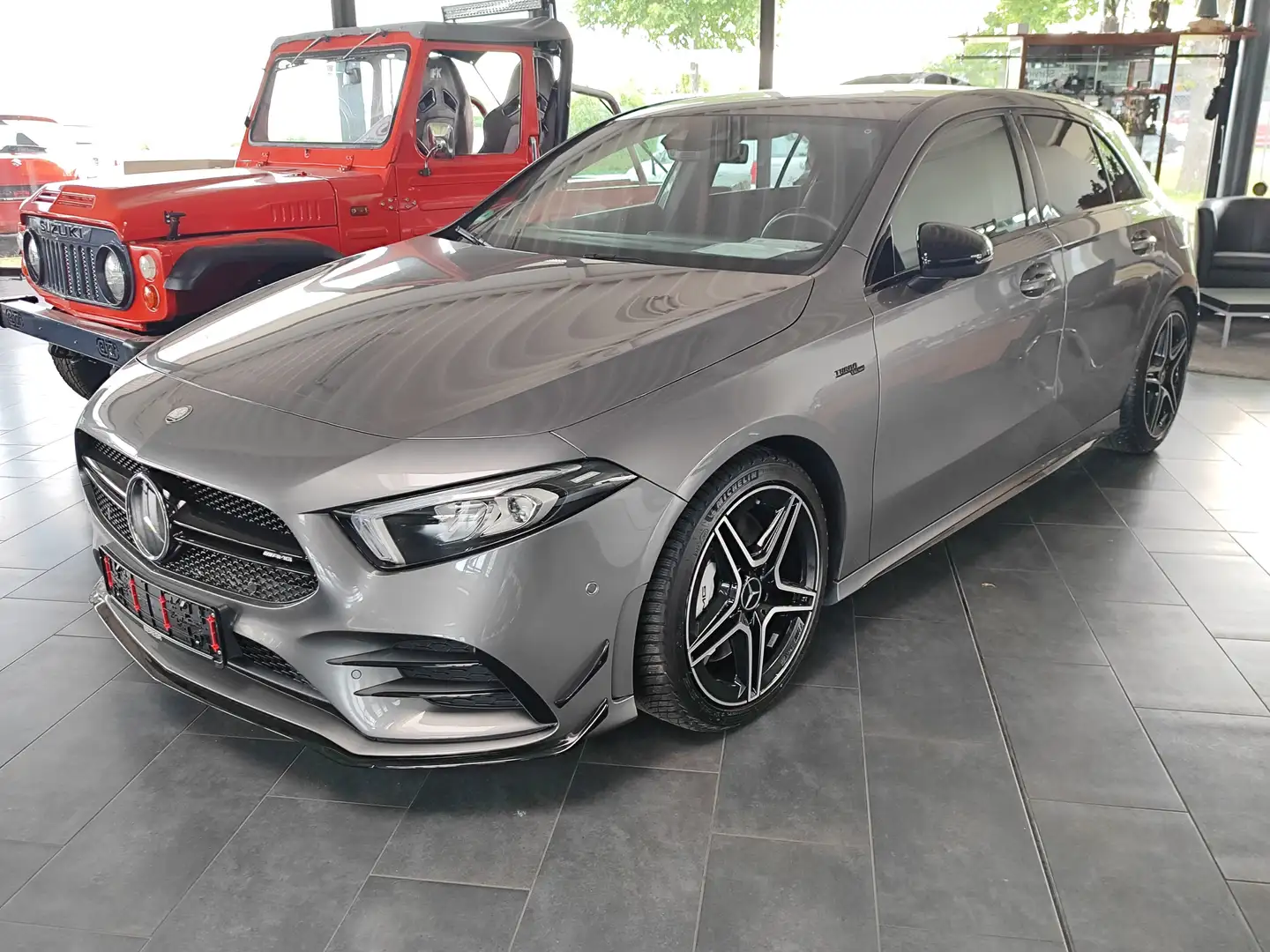Mercedes-Benz A 35 AMG A 35 AMG 4Matic (177.051) Gris - 1