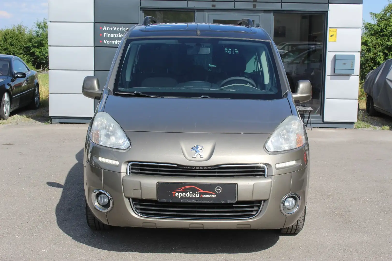Peugeot Partner Tepee Family*2.Hand*Klima*Pano*Alu*Mfl* Marrón - 2