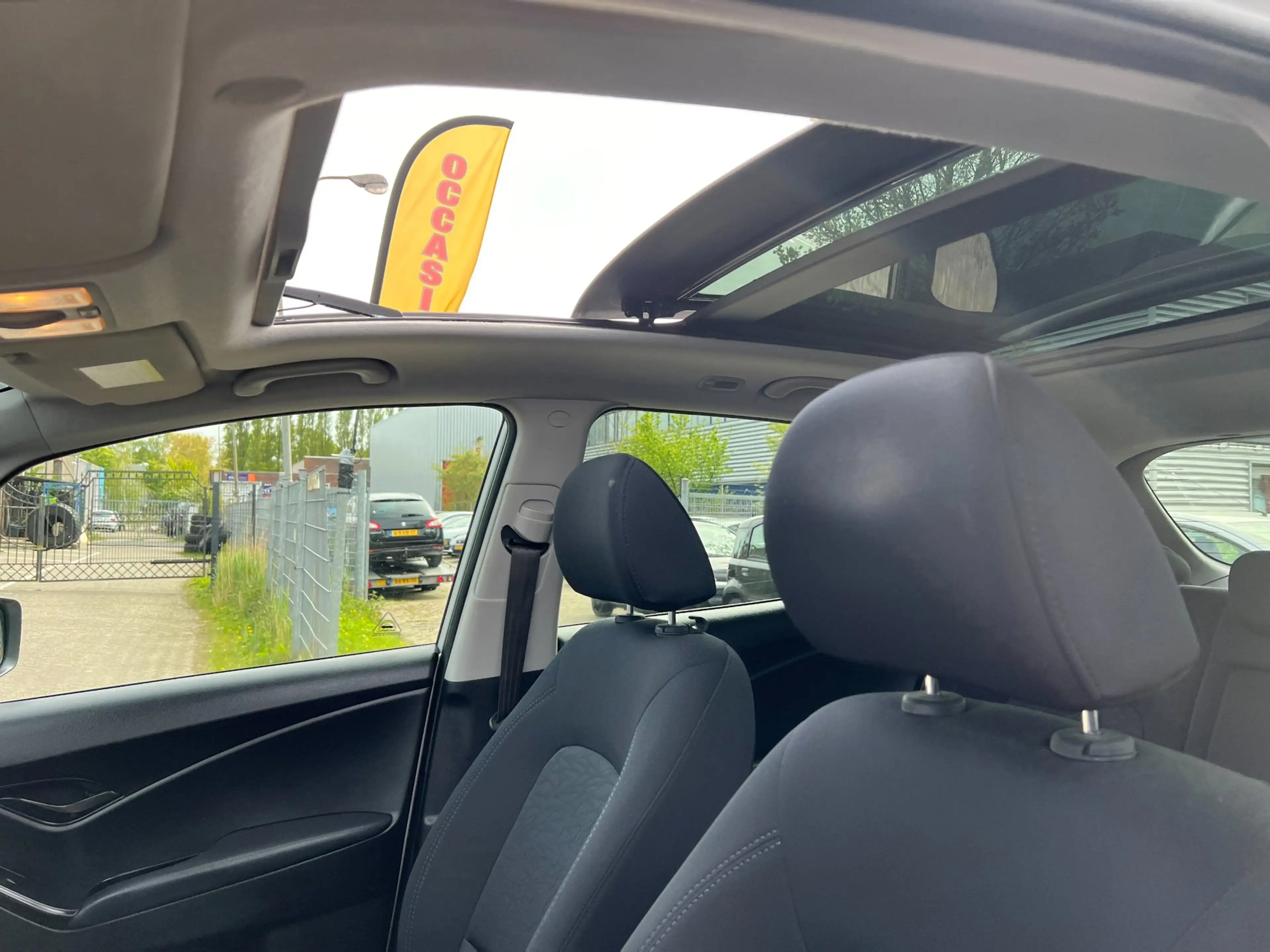 Hyundai iX20 1.4i i-Vision - PANORAMA - DEALER ONDERHOUD ! — photo 11